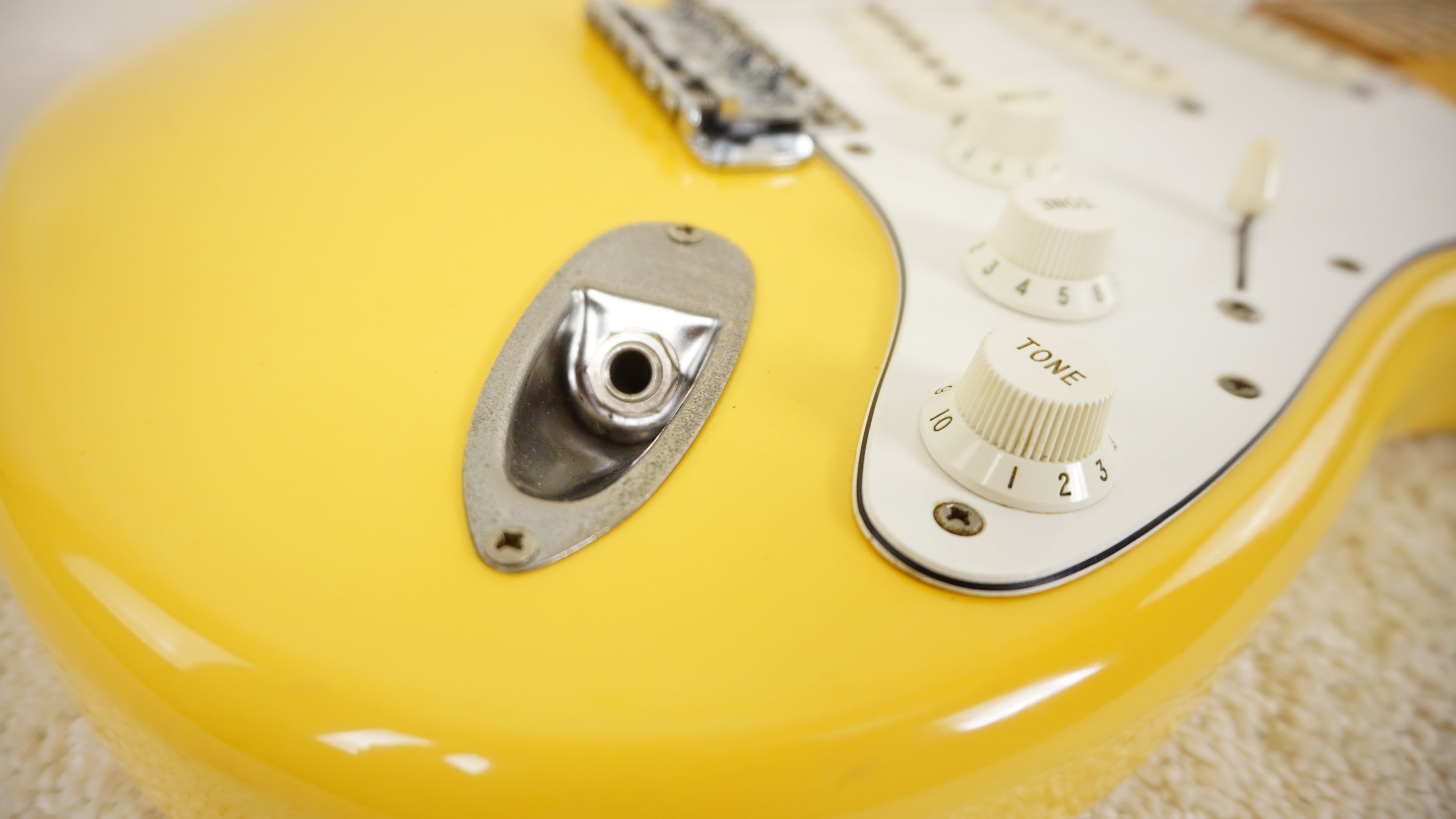 Fender ST72-115 YWH Stratocaster MIJ Fujigen E-Serial (1984-1987)