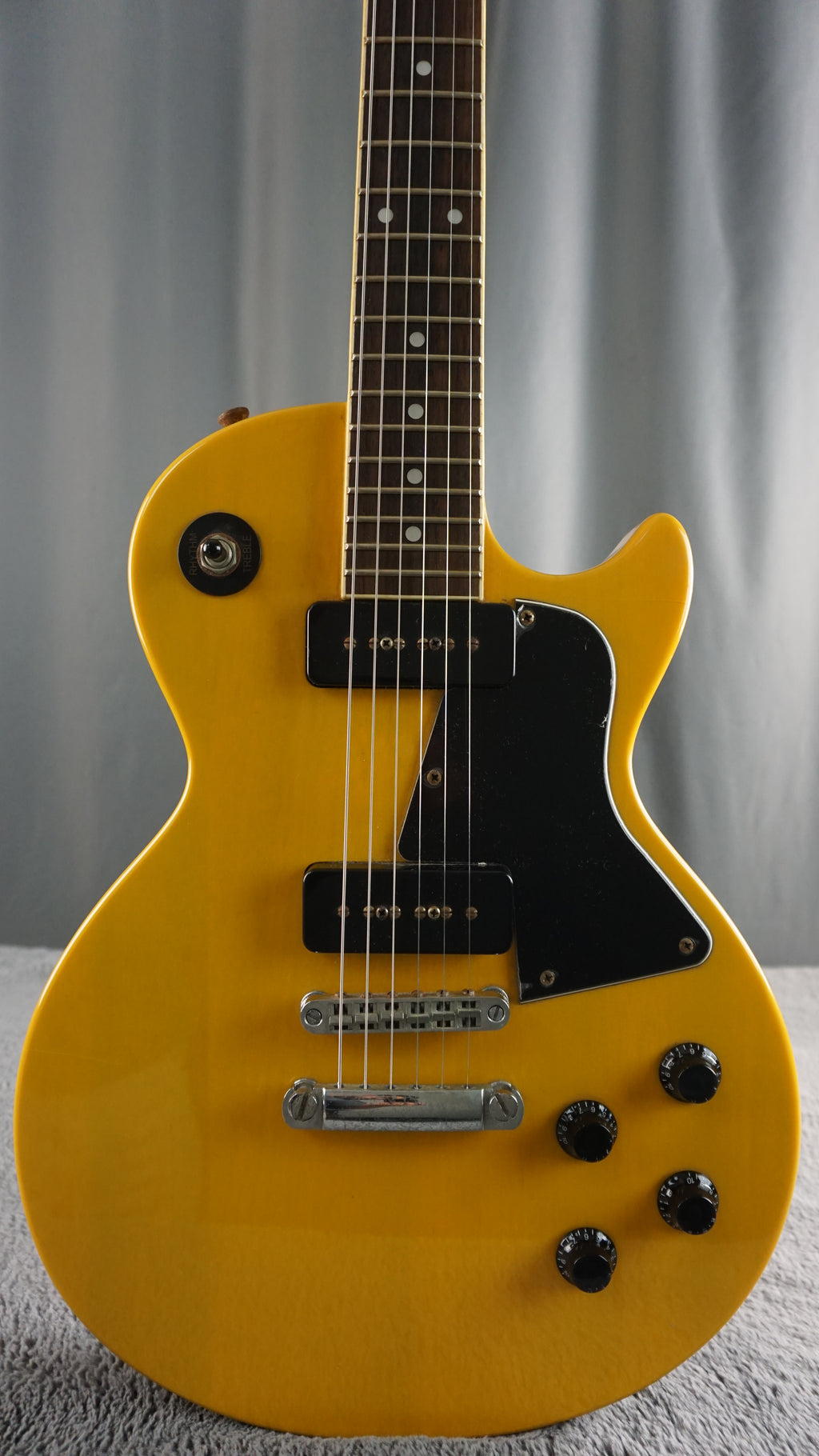 Blitz by Aria Pro II Leopard Transparent TV Yellow Single Cut P90 MIJ