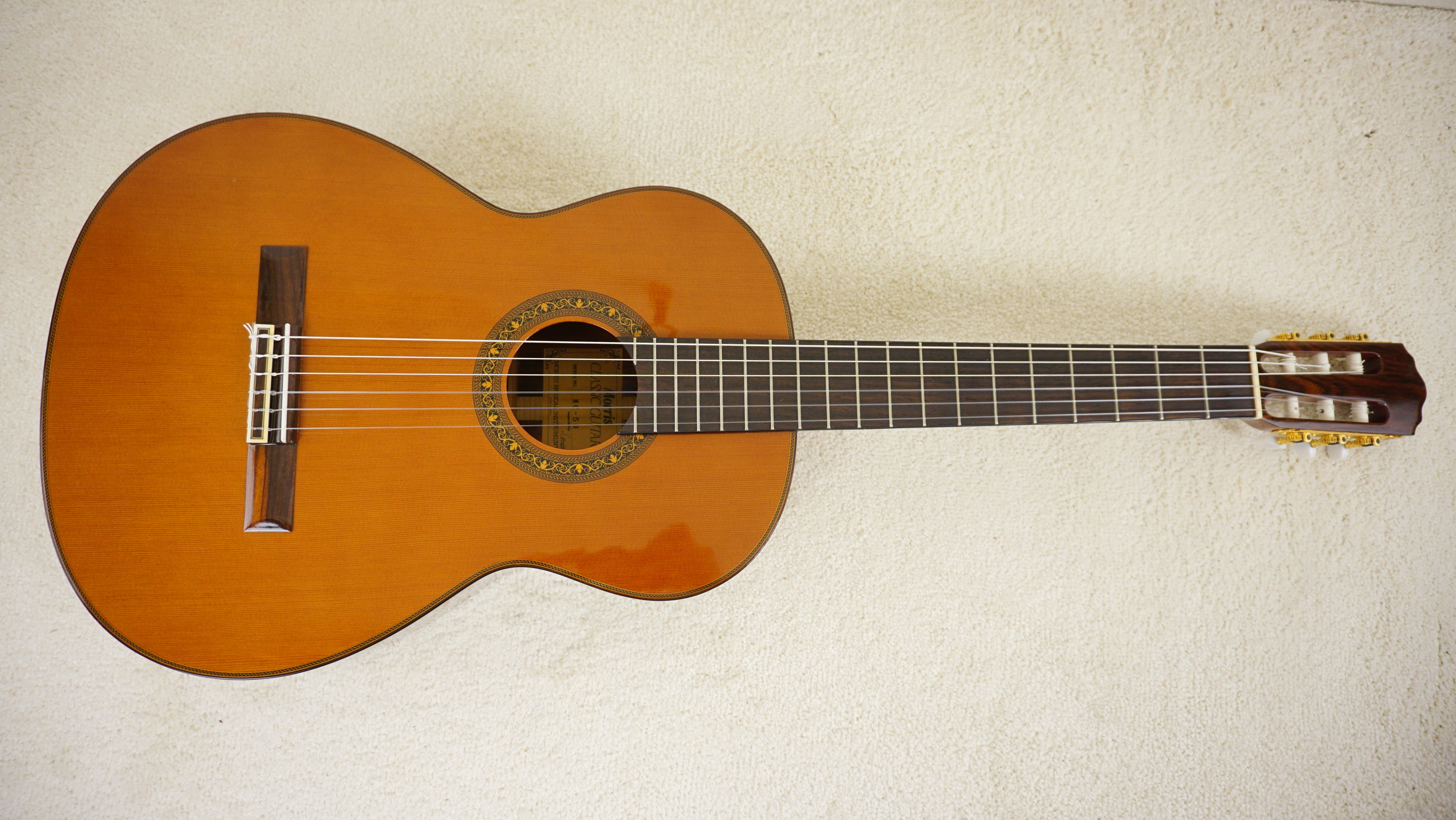Morris MC-50 Classical Guitar Made in Japan w/ Hard Case