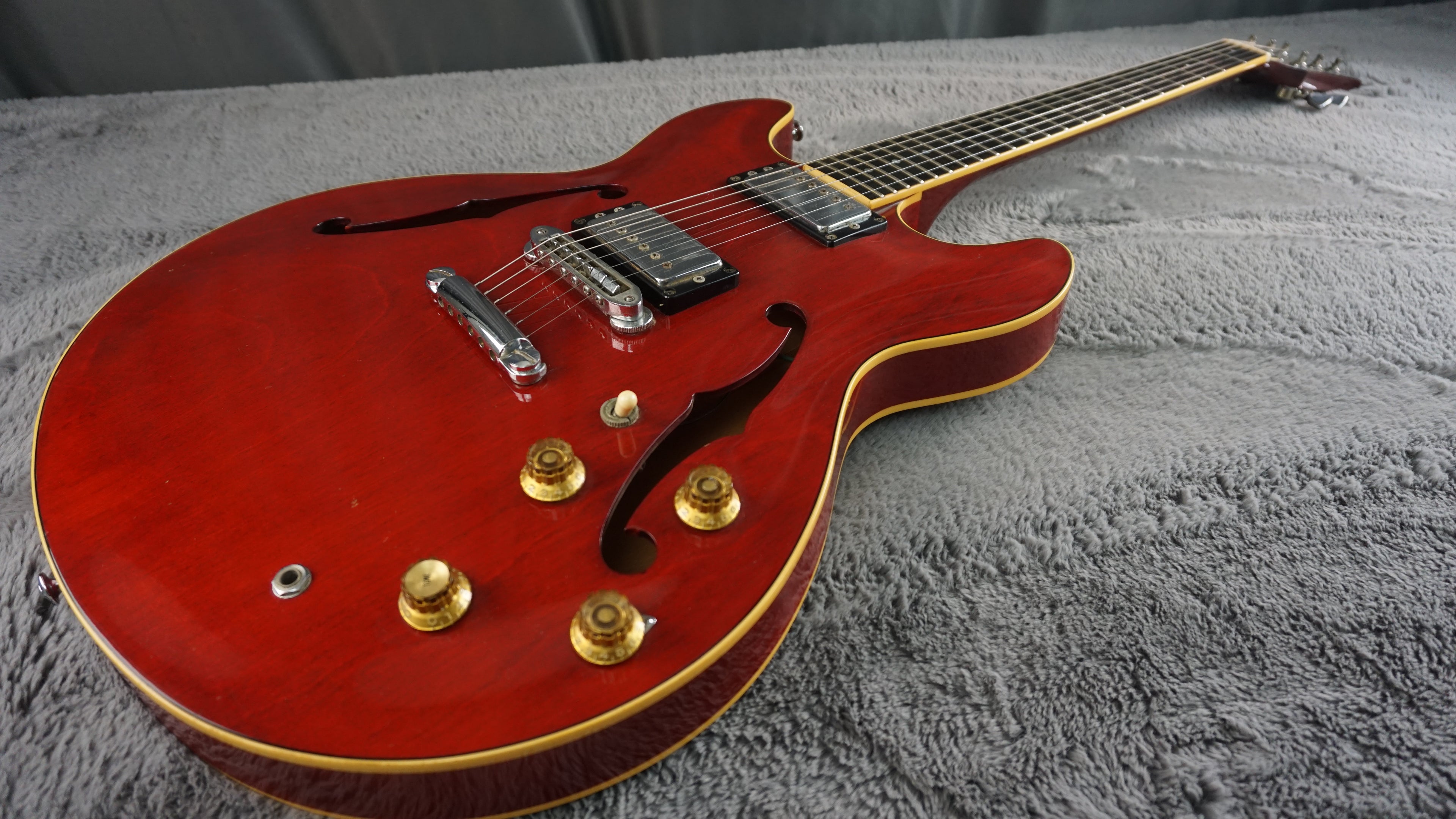 Yamaha Super Axe SA1000 Semi-Hollow Electric Guitar Cherry Red MIJ 1978 w/ OHSC