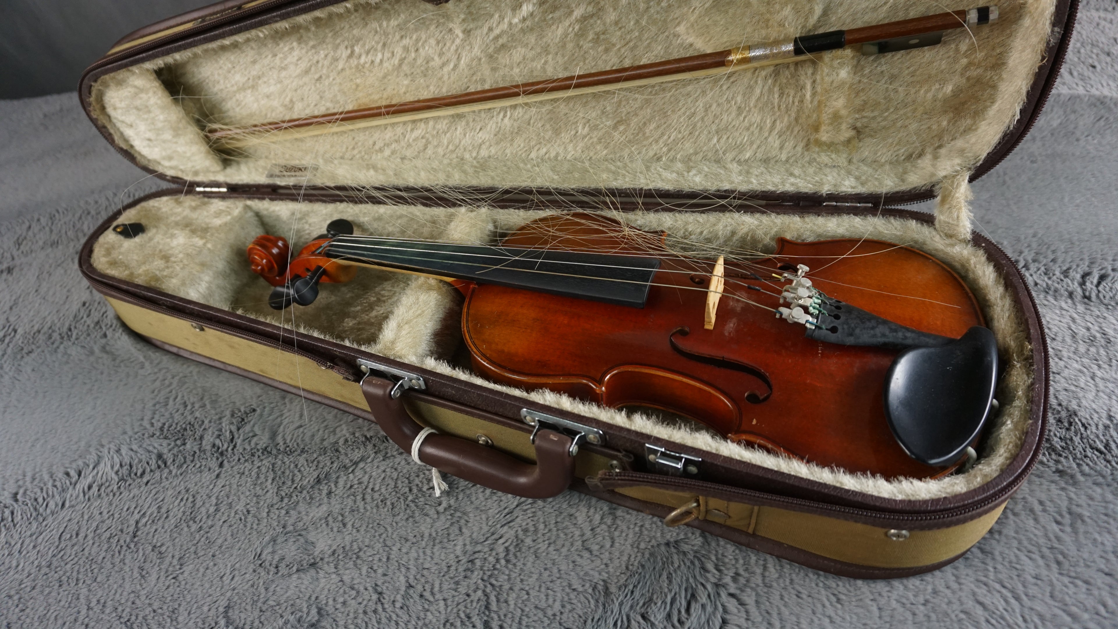Suzuki 200 1/4 Violin 1996 w/ Case & Bow