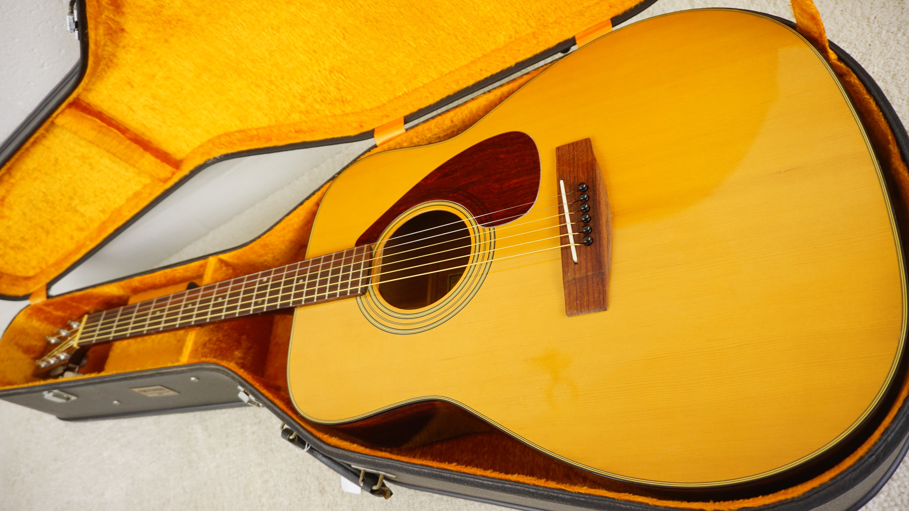 Yamaha FG-160 Nippon Gakki MIJ Acoustic Guitar w/ Hard Case