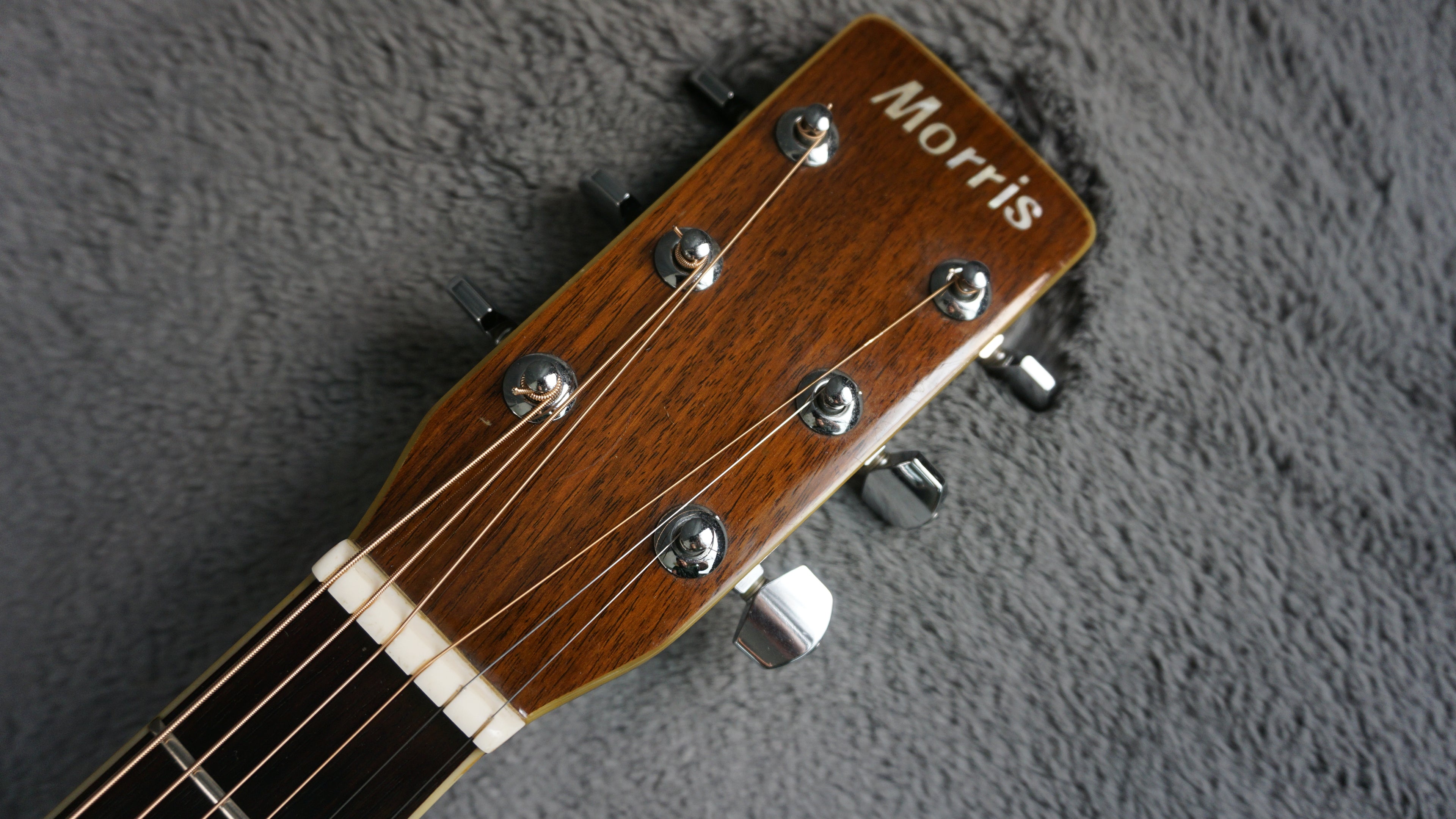 Morris W-35 Vintage MIJ Dreadnought Acoustic Guitar w/ Hard Case