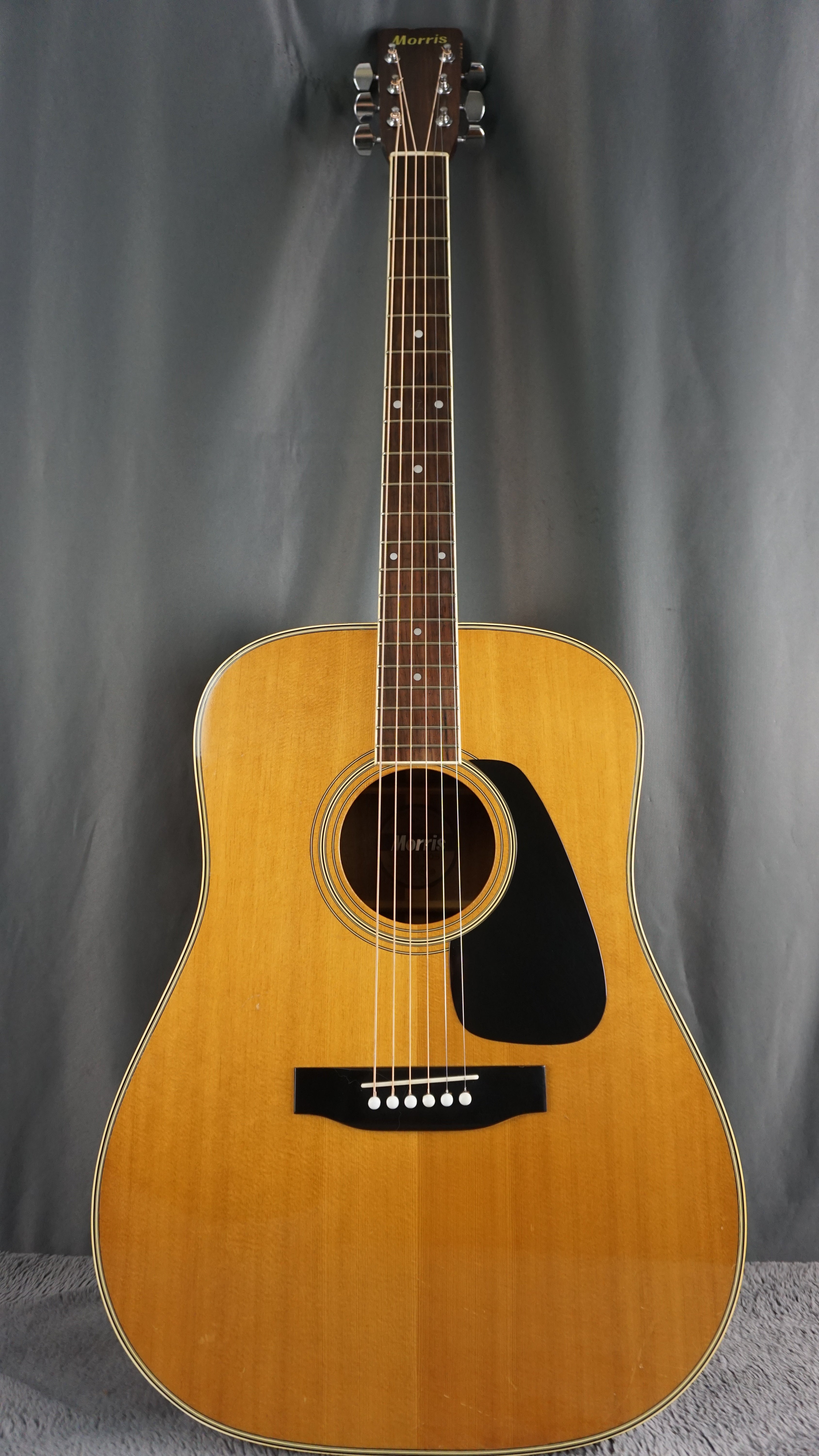 Morris MD-505 Vintage MIJ Dreadnought Acoustic Guitar w/ Hard Case
