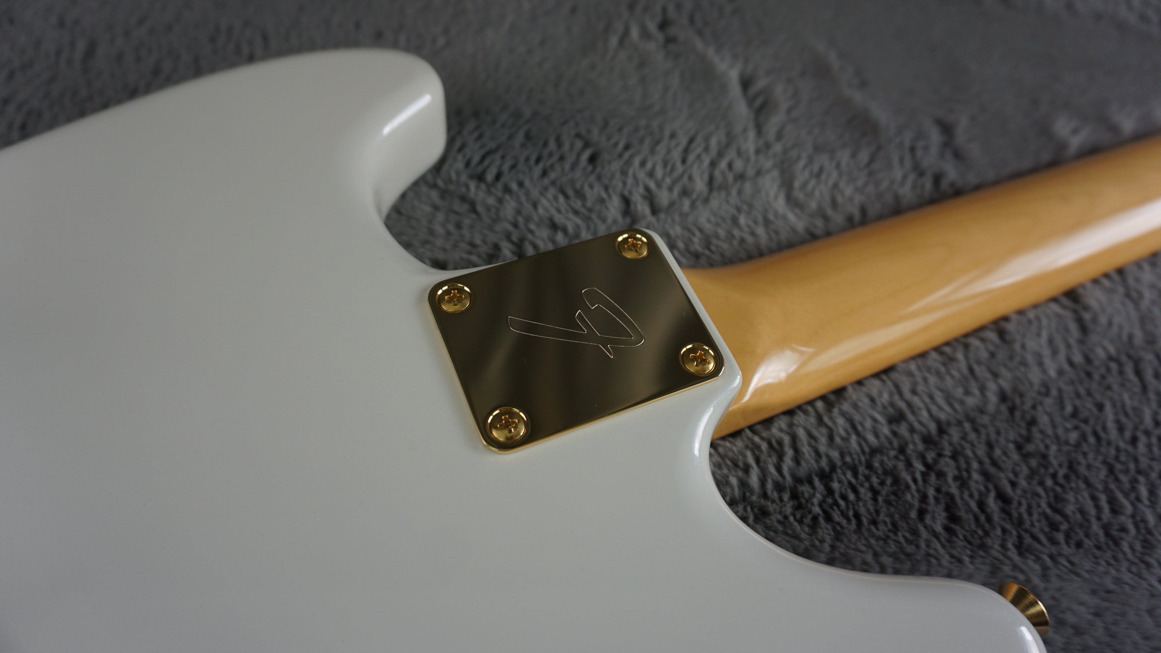 Fender Traditional Mustang 2025 Collection Japan White Pearl Rosewood w/ Gold Hardware
