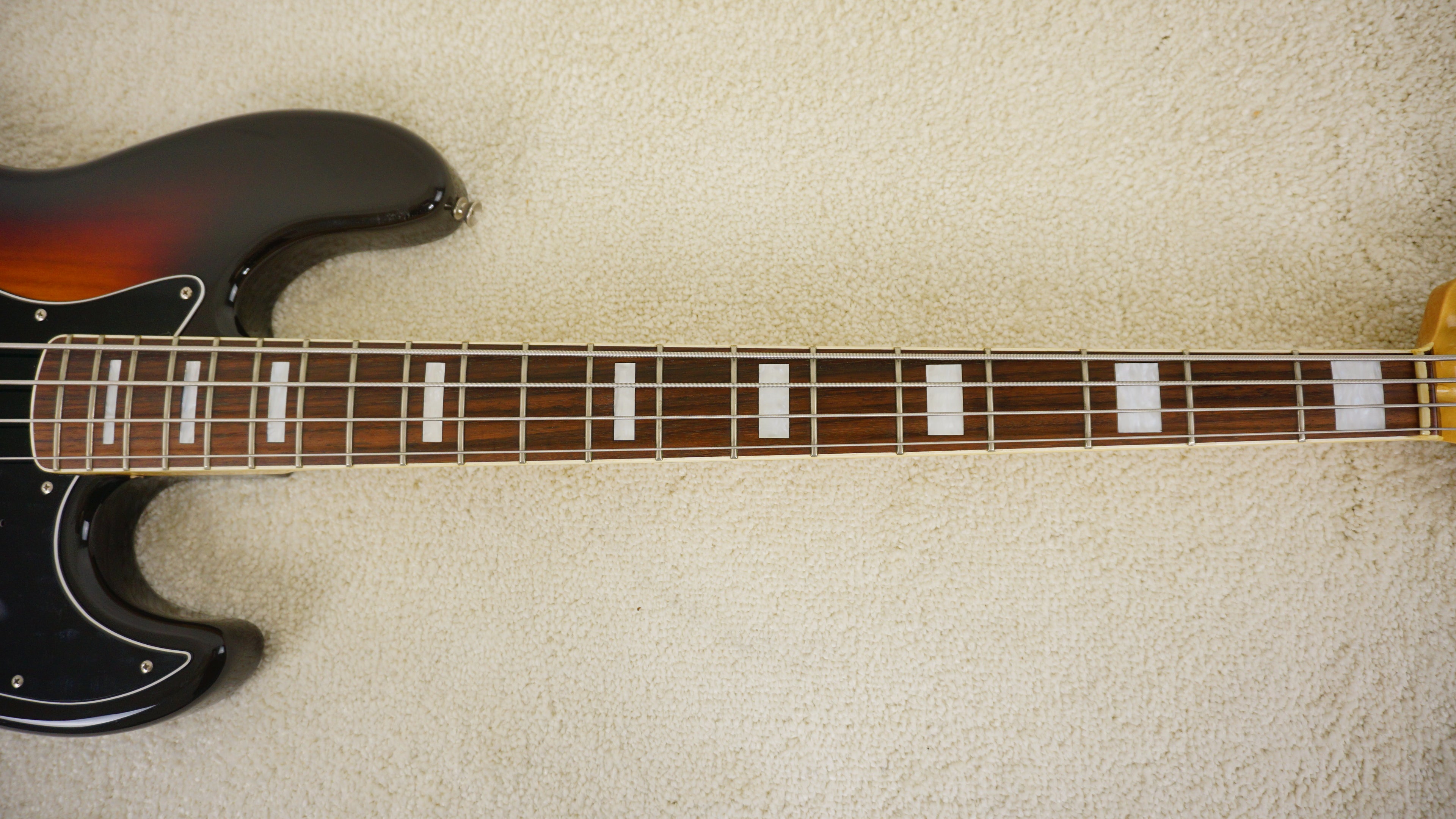 Fender Japan JB-75 Jazz Bass w/ Badass II Bridge – 3-Tone Sunburst 02-04