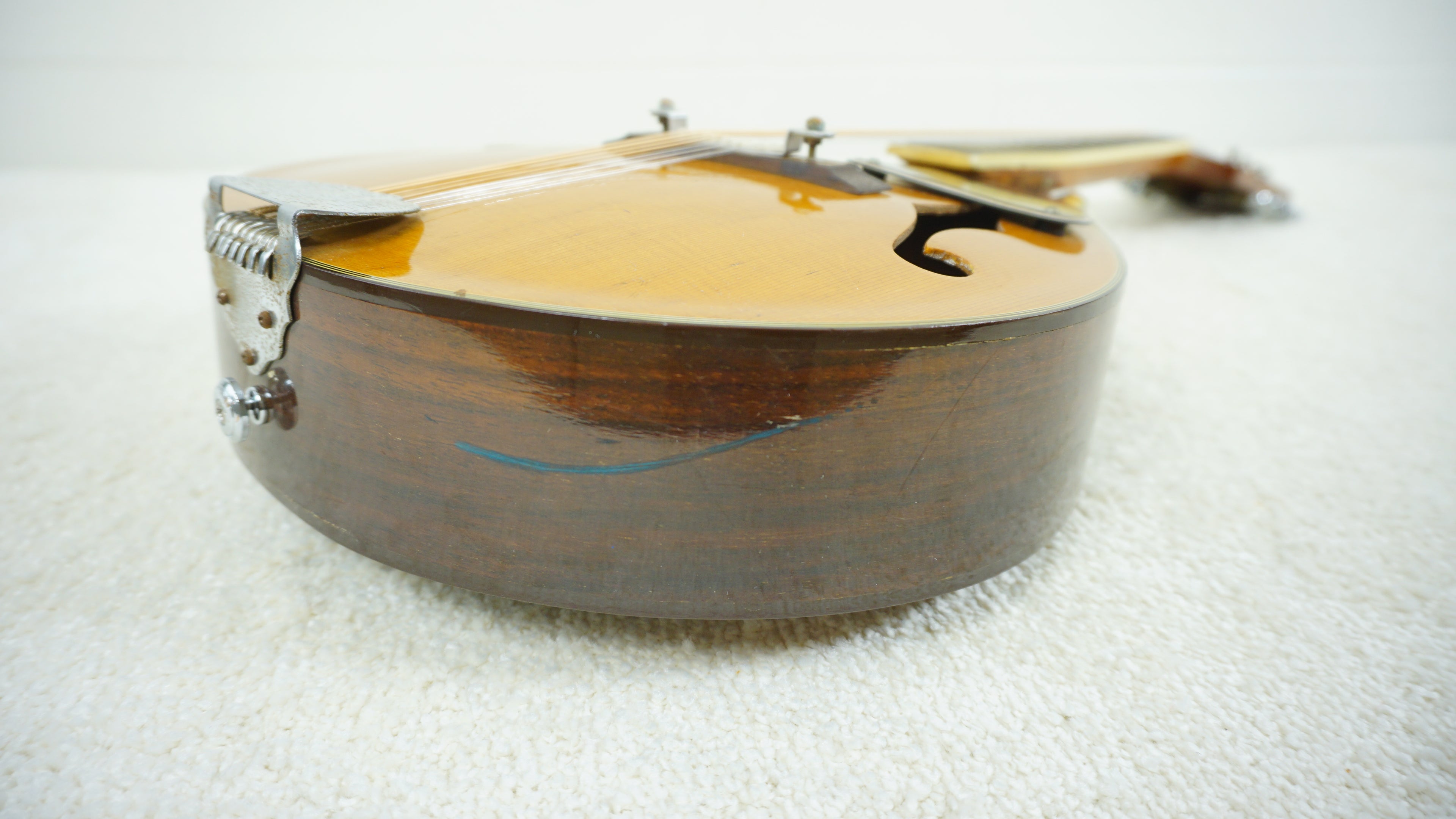 Thumb Mandolin Japan Mandolin - Natural - Neck Heel Repair
