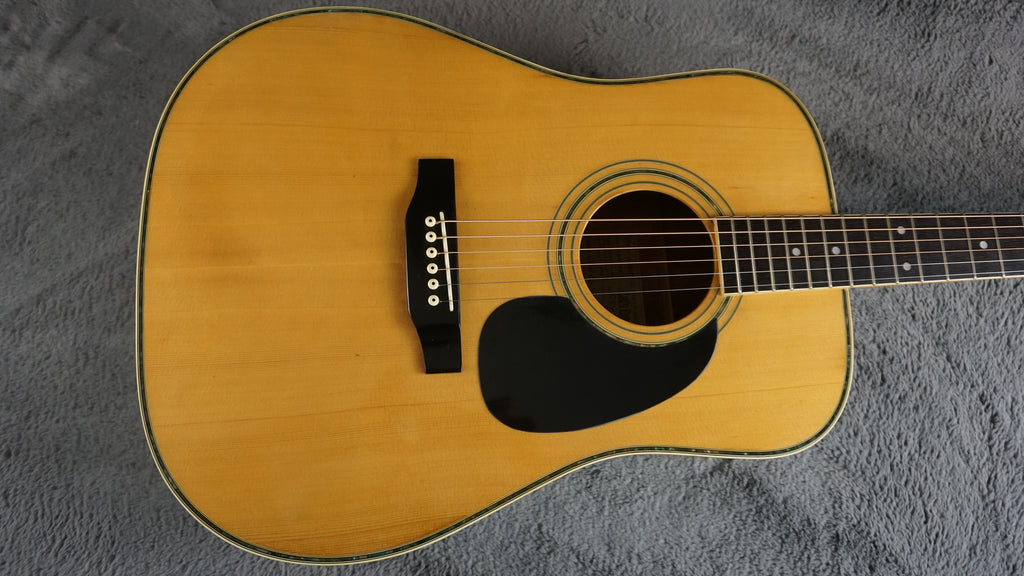 Tokai Cat's Eyes CE-200D Vintage MIJ Dreadnought Acoustic Guitar w/ Gig Bag