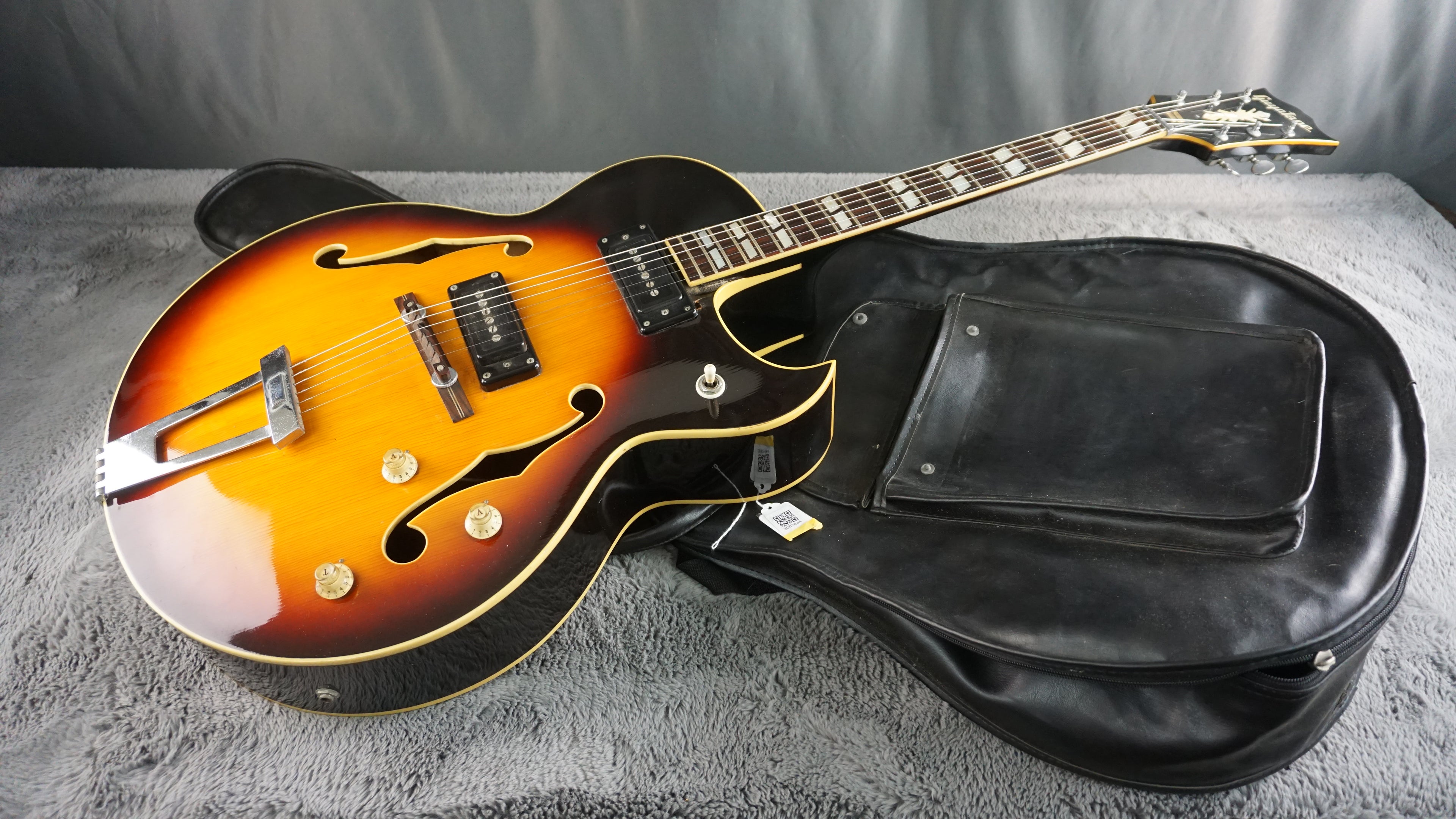 Guyatone Hollowbody Electric 1960s - Sunburst Japan Dual Pickup