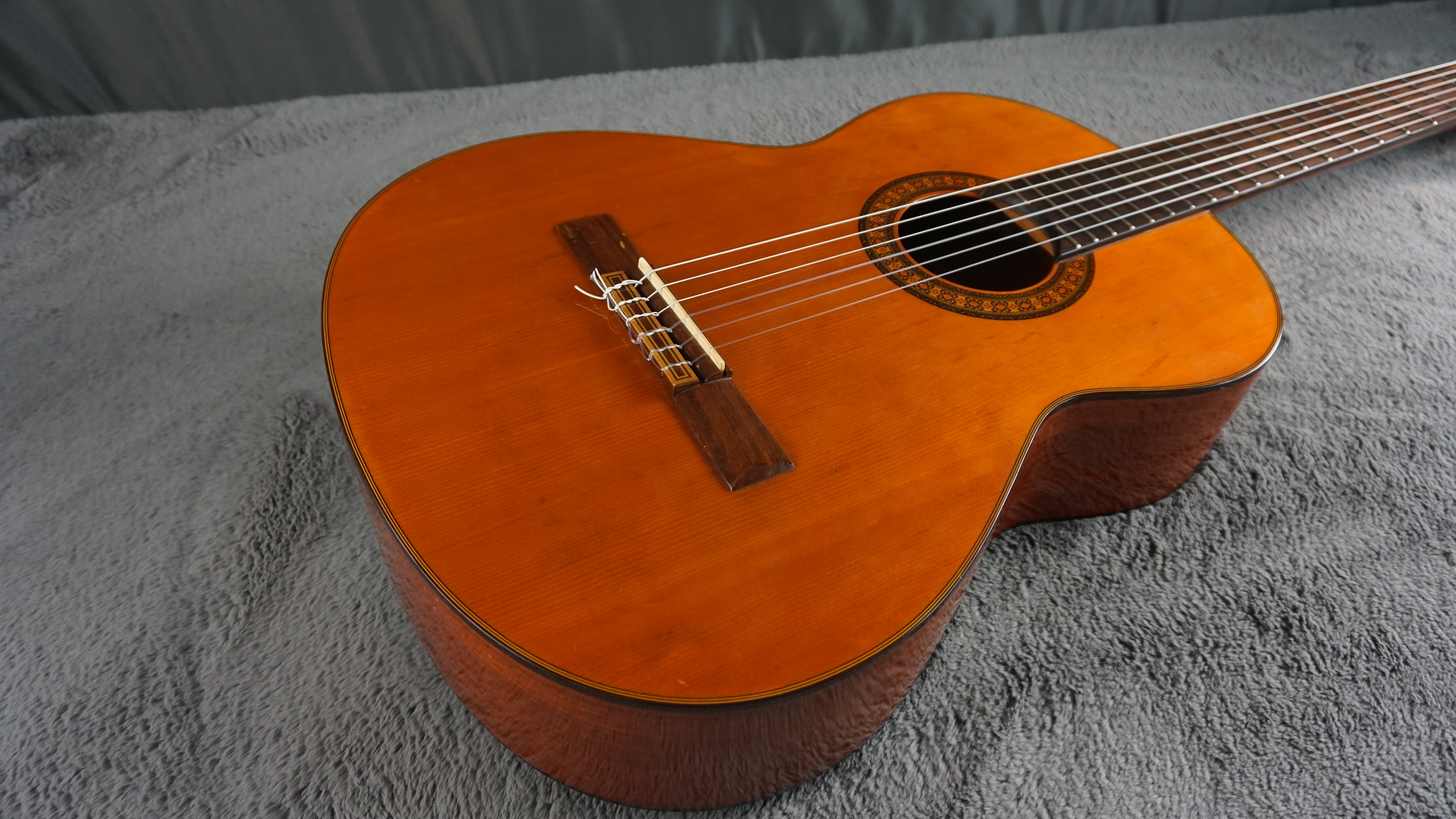 Morris M-15 Classical Nylon String Guitar Made in Japan w/ Gig Bag