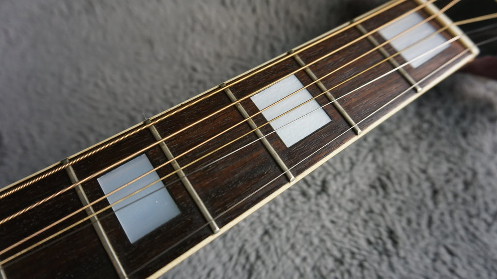 Morris MWH-03-RS MIJ Dreadnought Acoustic Guitar w/ Hard Case