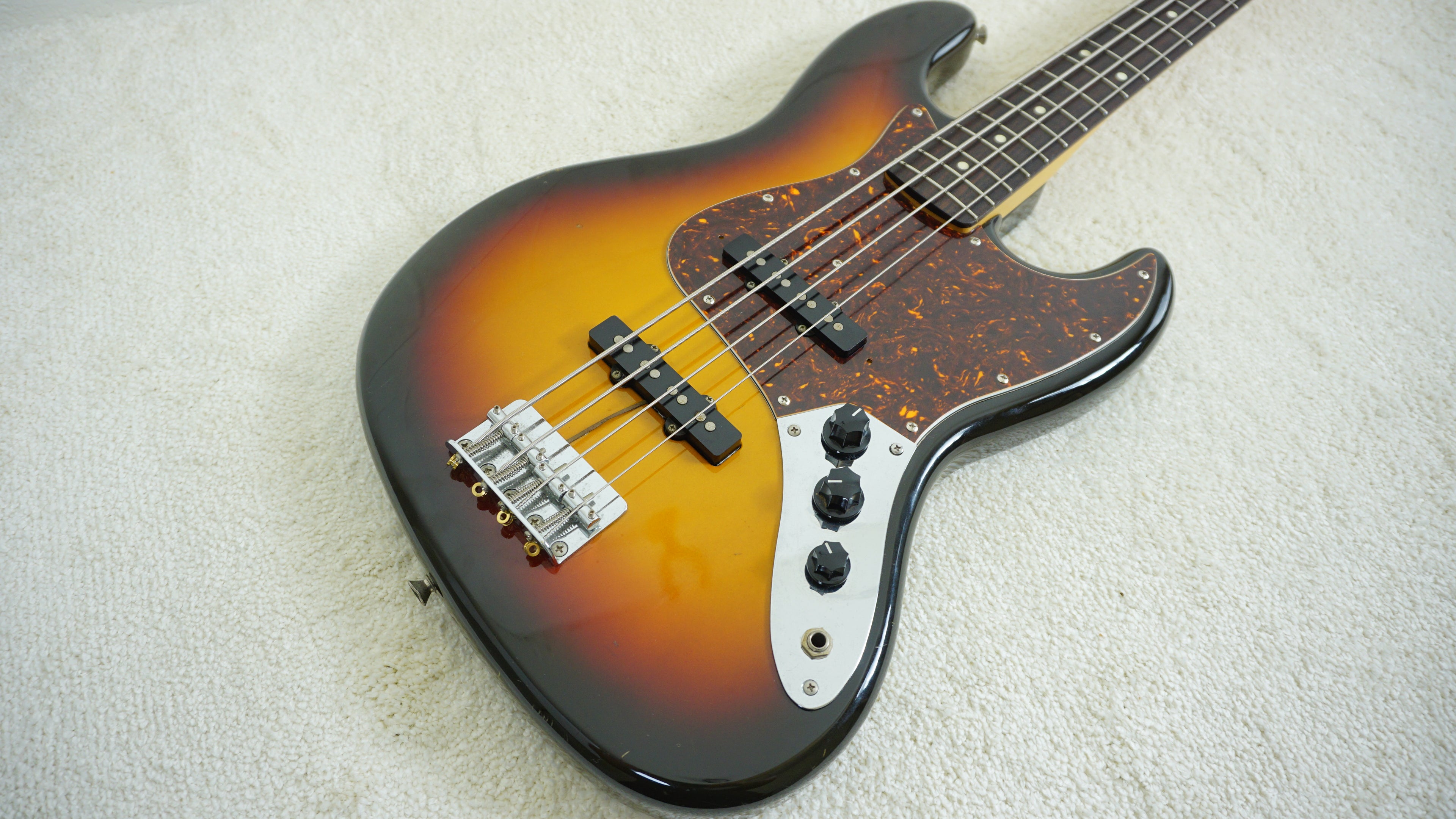 1993 Squier Silver Series Jazz Bass MIJ 3-Tone Sunburst Fujigen Japan
