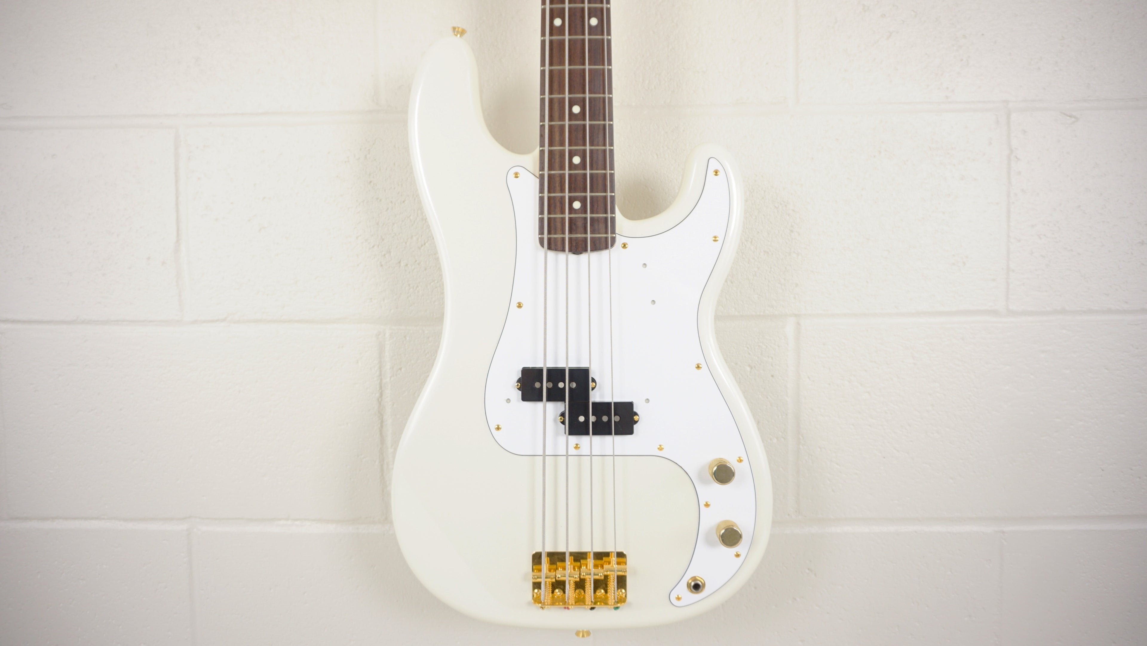 Fender Japan Traditional 60s Precision Bass 2025 - White Pearl