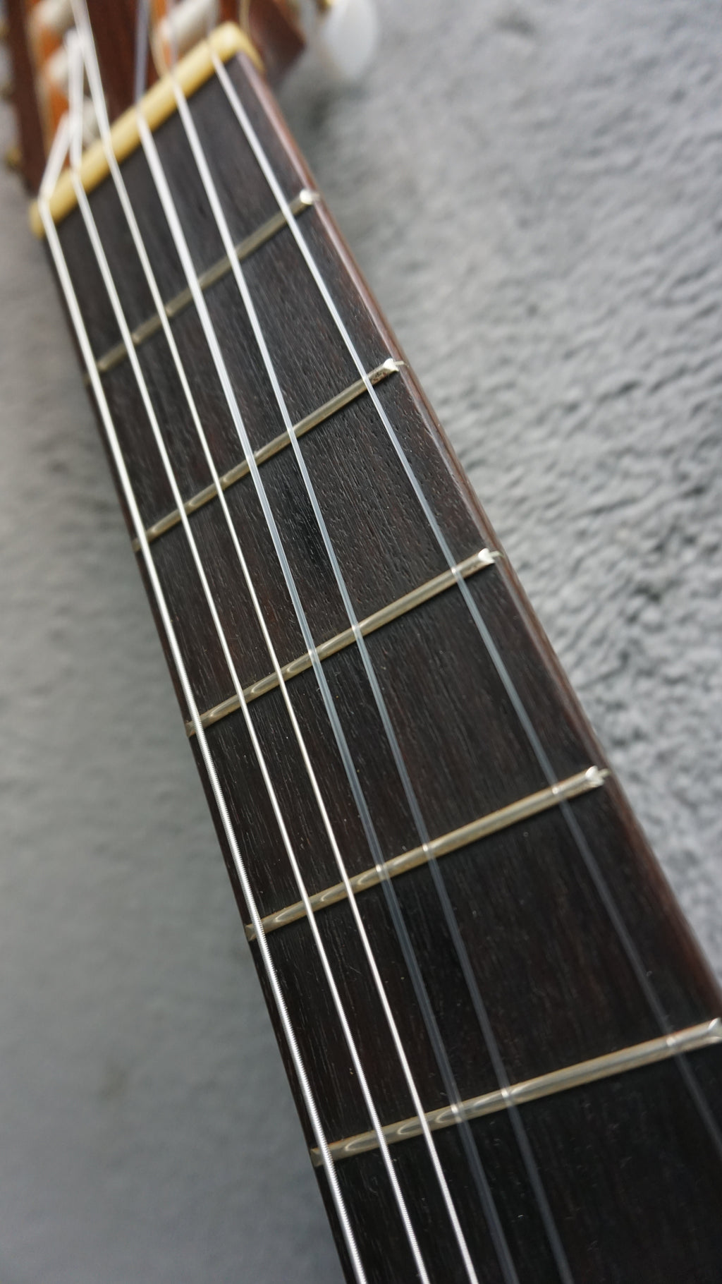 Ryoji Matsuoka M65 Japan Classical Guitar w/ Chipboard Case
