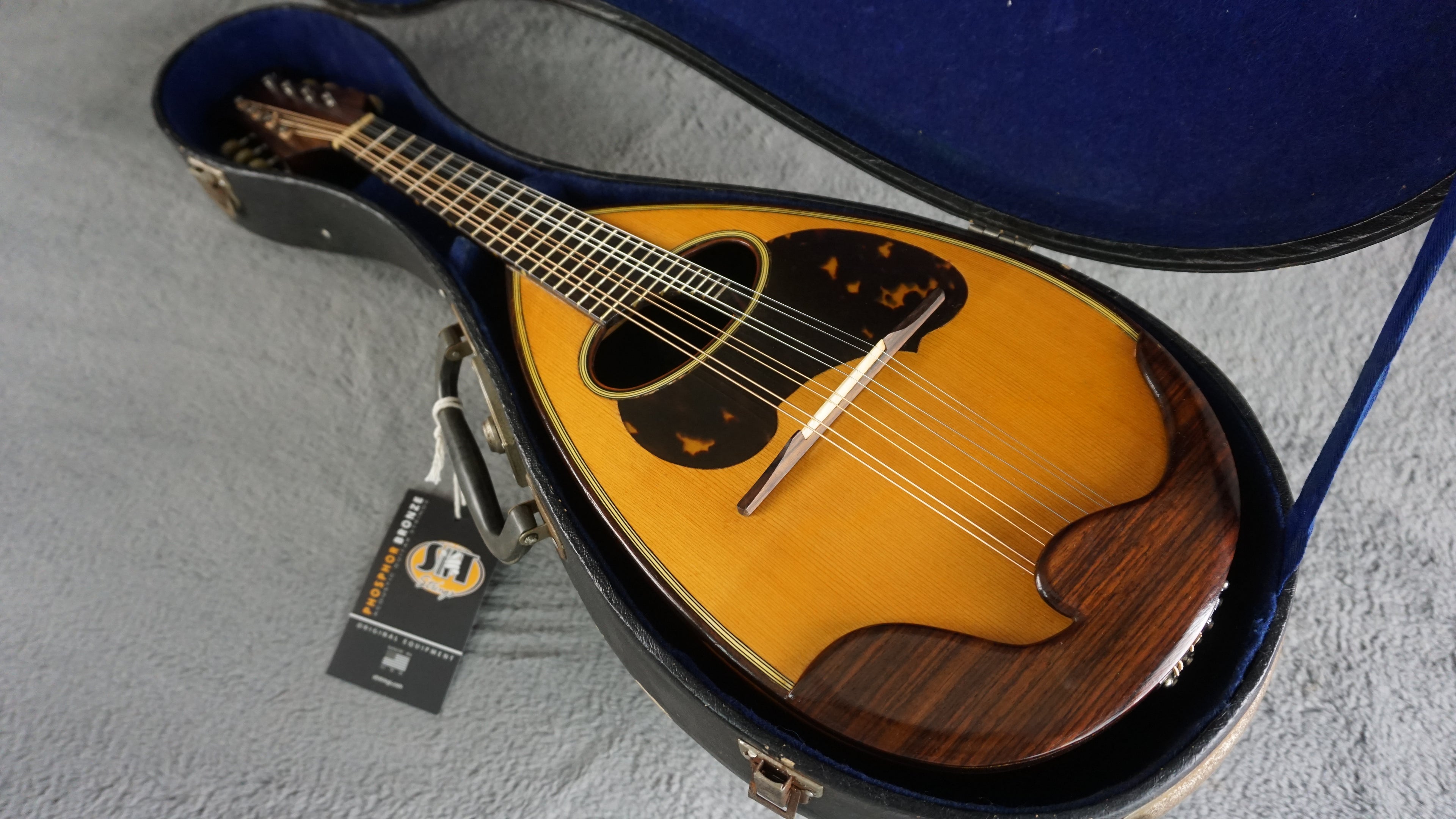 Kunishima NM8 Bowl Back Mandolin w/ Hard Case Vintage Japan