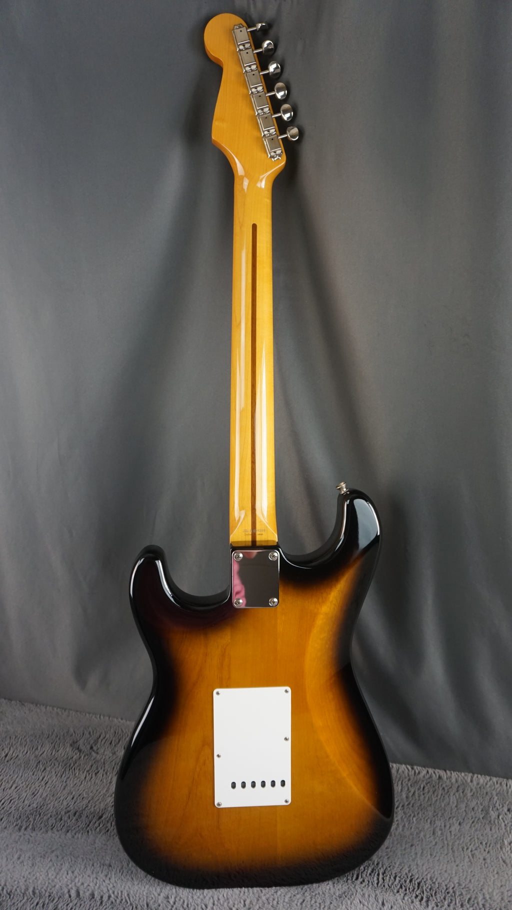 Fender Japan ST57-70TX 2004 Stratocaster 2-Tone Sunburst w/ Texas Special Pickups