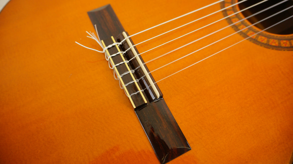 Kasuga G-150 Classical Guitar Made in Japan w/ Hard Case