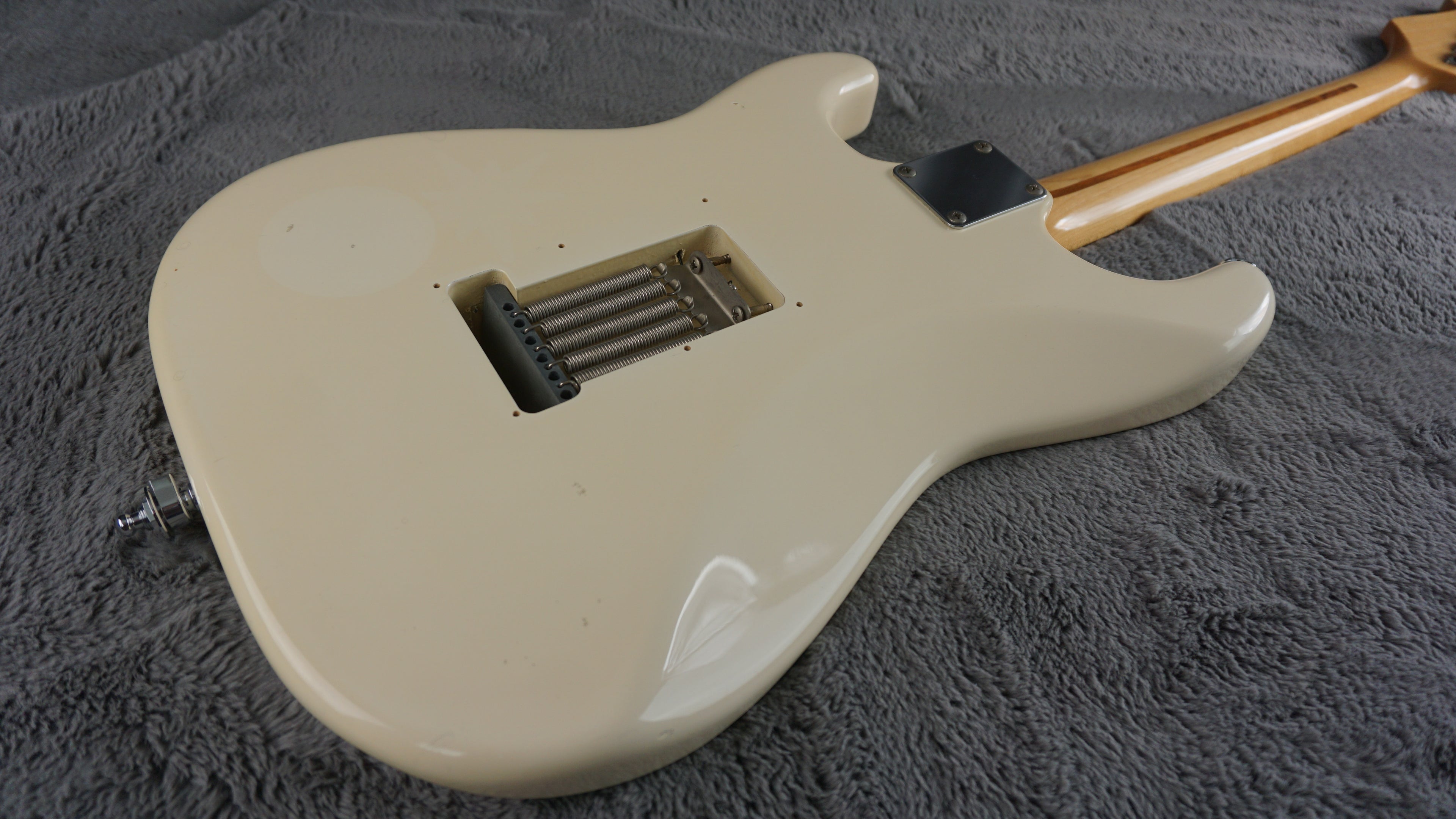 Fender Japan Stratocaster Vintage White MIJ w/ Gotoh Tuners 02-04