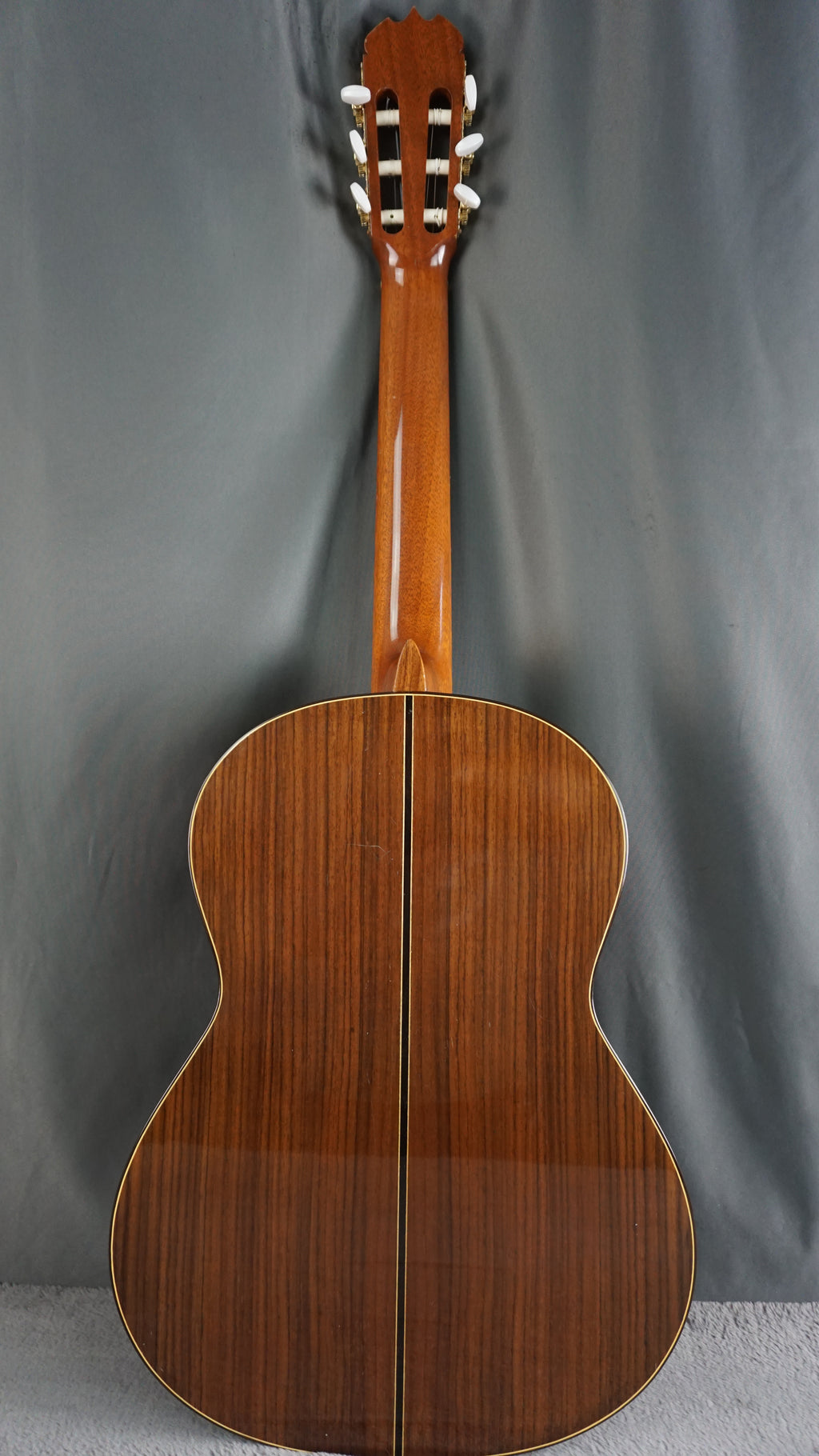 Ryoji Matsuoka M65 Japan Classical Guitar w/ Chipboard Case