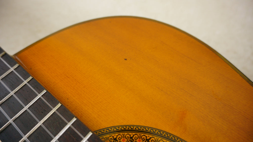 Yamaha C-150 Classical Guitar w/ Hard Case – Made in Japan