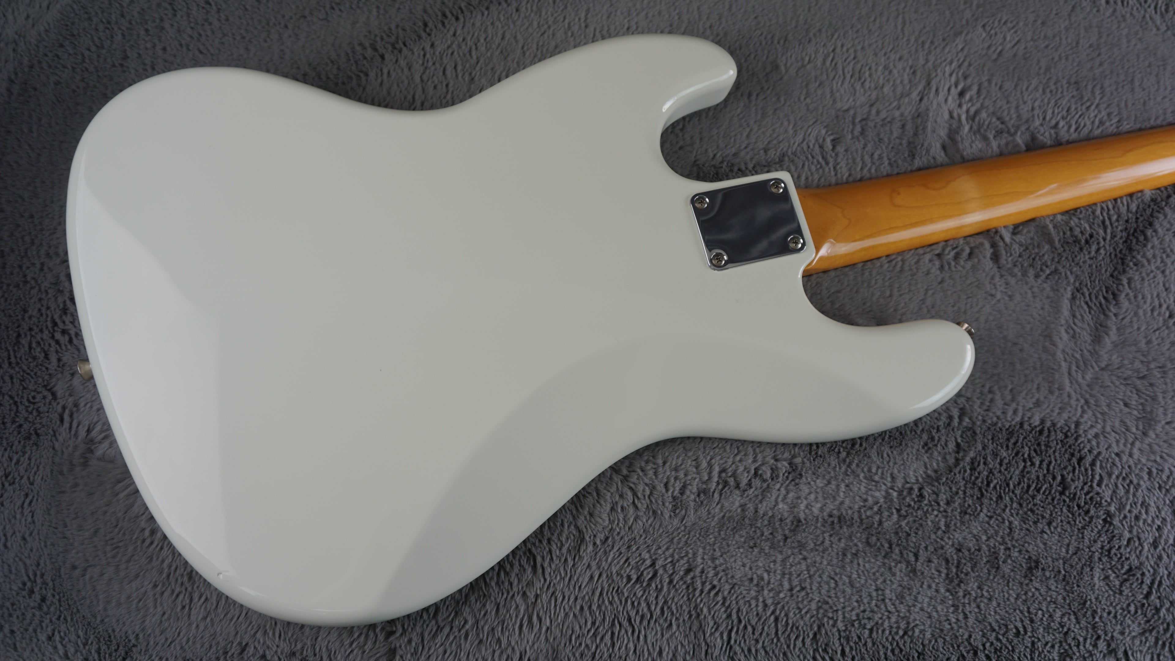 Fender Traditional II 60s Jazz Bass 2022 MIJ Olympic White w/ Rosewood Board