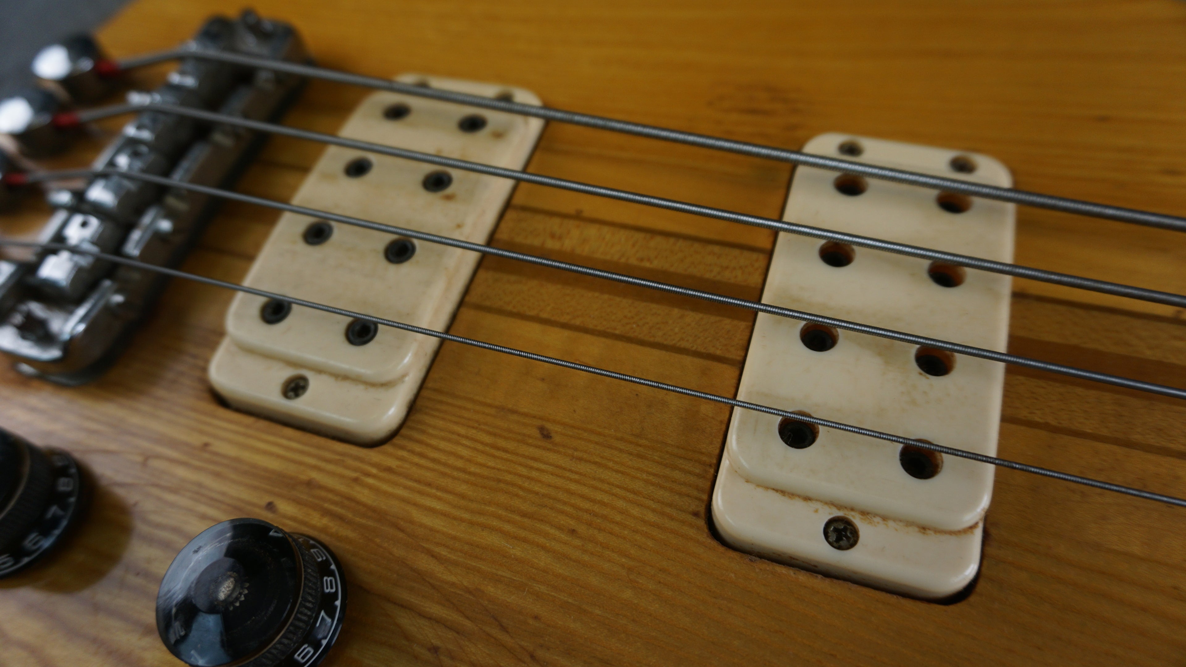 Greco GOB-900 Bass Made in Japan Natural Ash Neck-Through Bass