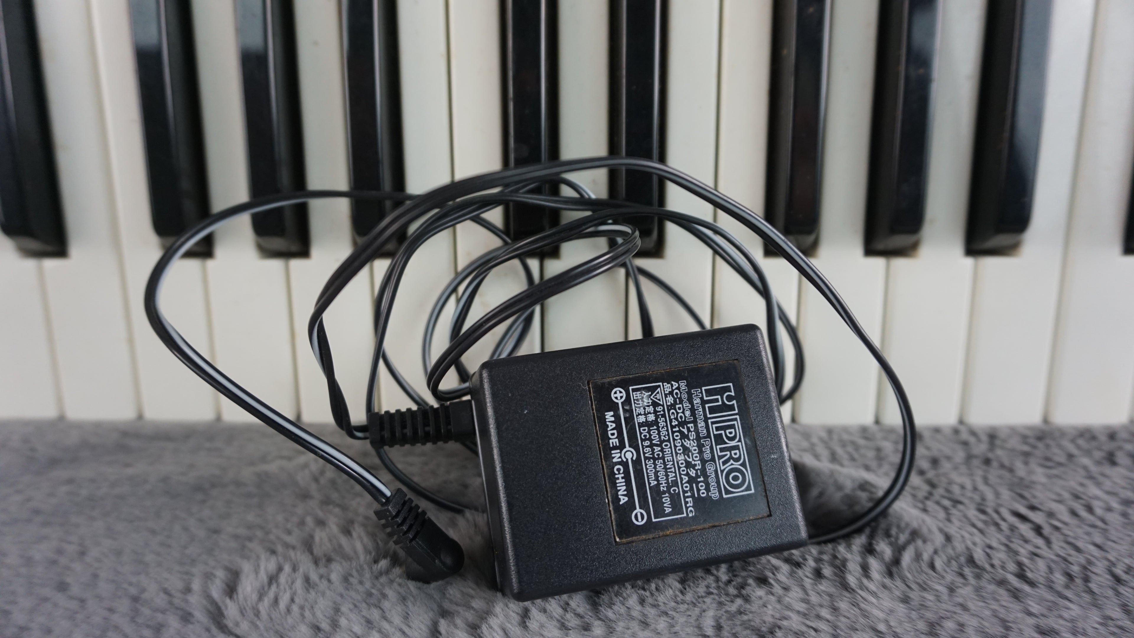 Korg Kontrol 49 Midi Studio Controller w/ Power Supply