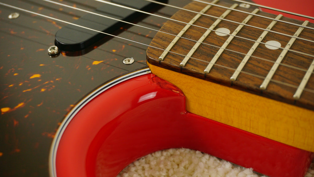 Fender Japan MG-69/MH Mustang Reissue – Matching Headstock – Candy Apple Red – 2010-2011