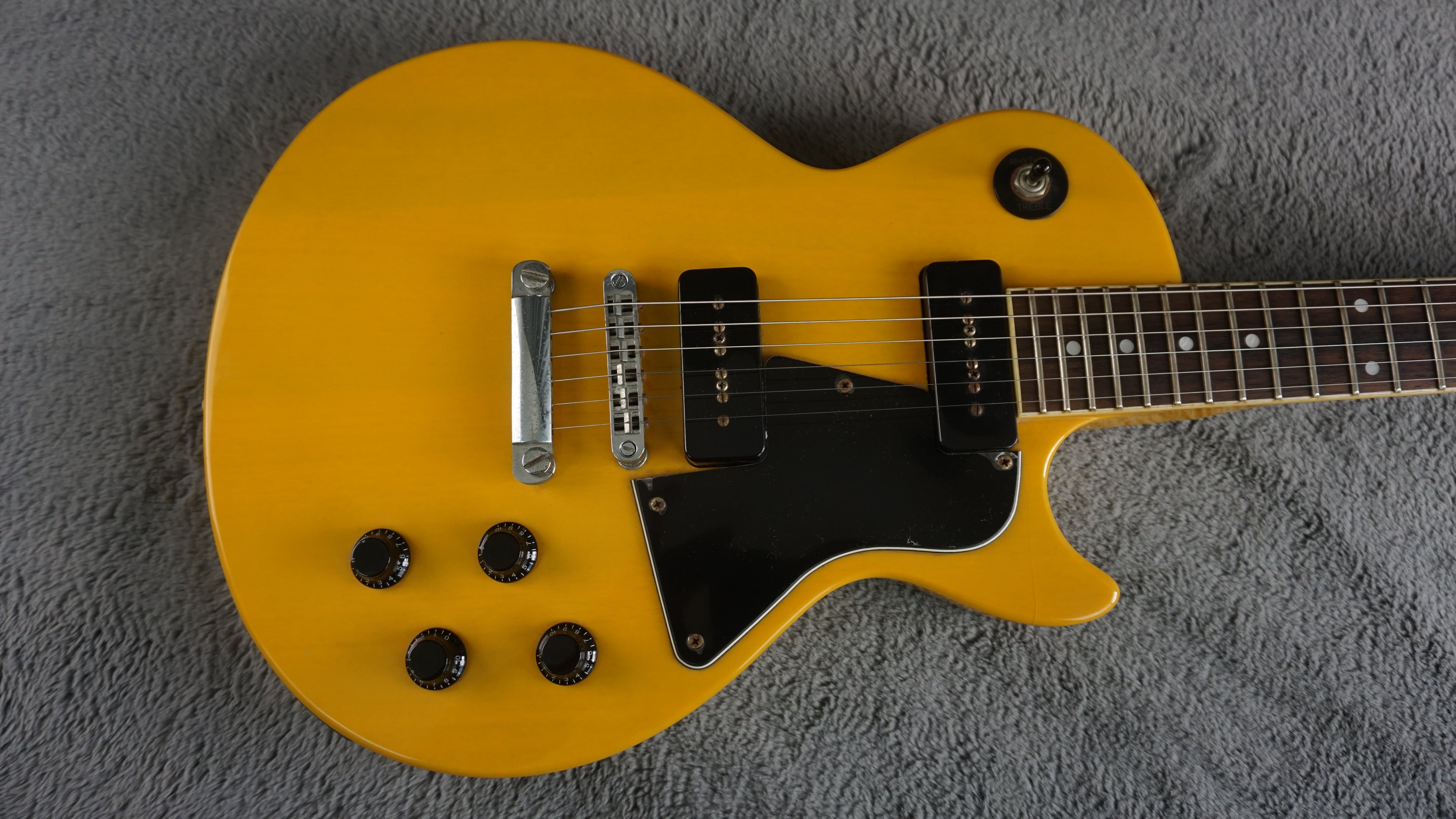 Blitz by Aria Pro II Leopard Transparent TV Yellow Single Cut P90 MIJ