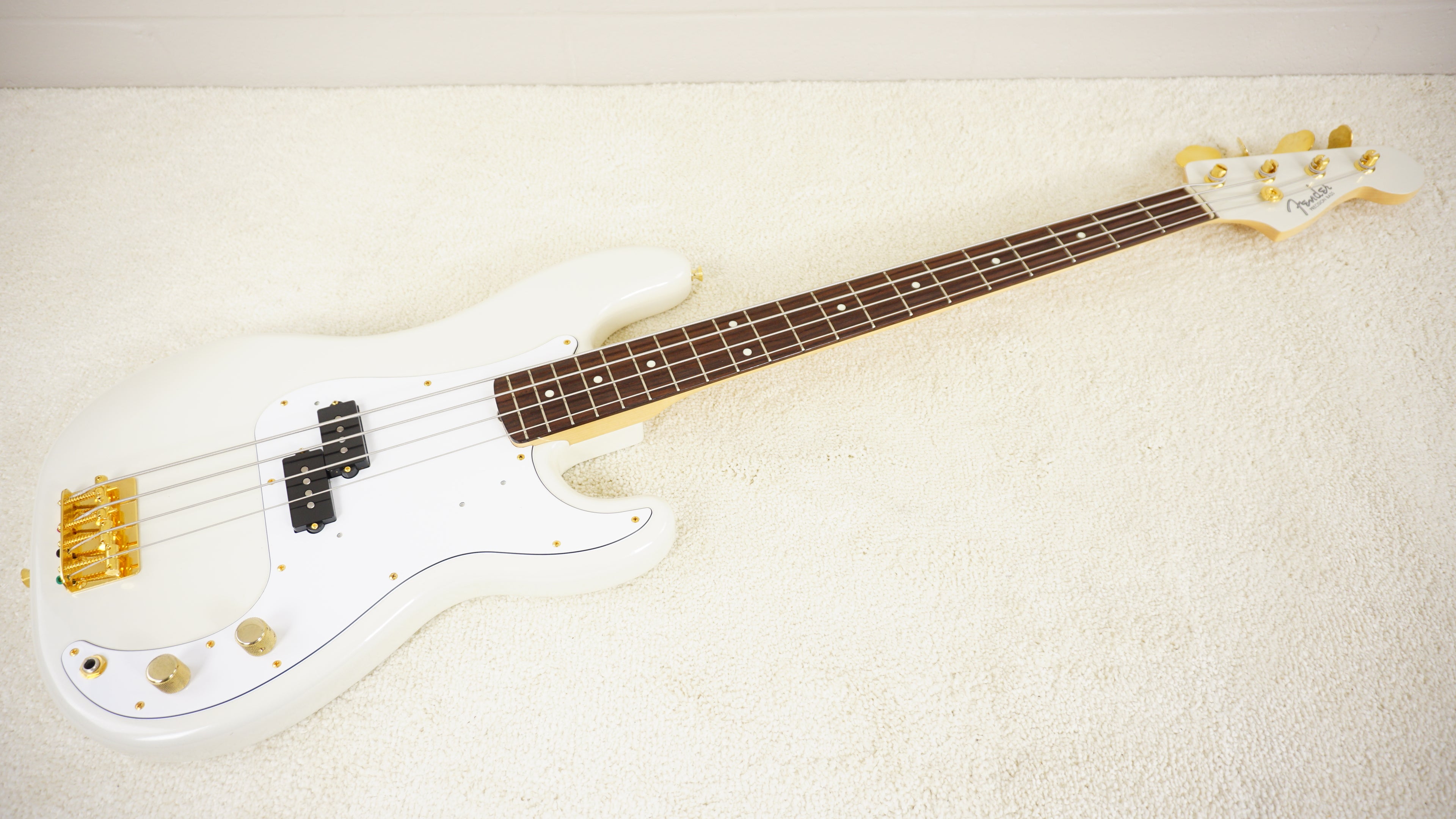 Fender Japan Traditional 60s Precision Bass 2025 - White Pearl