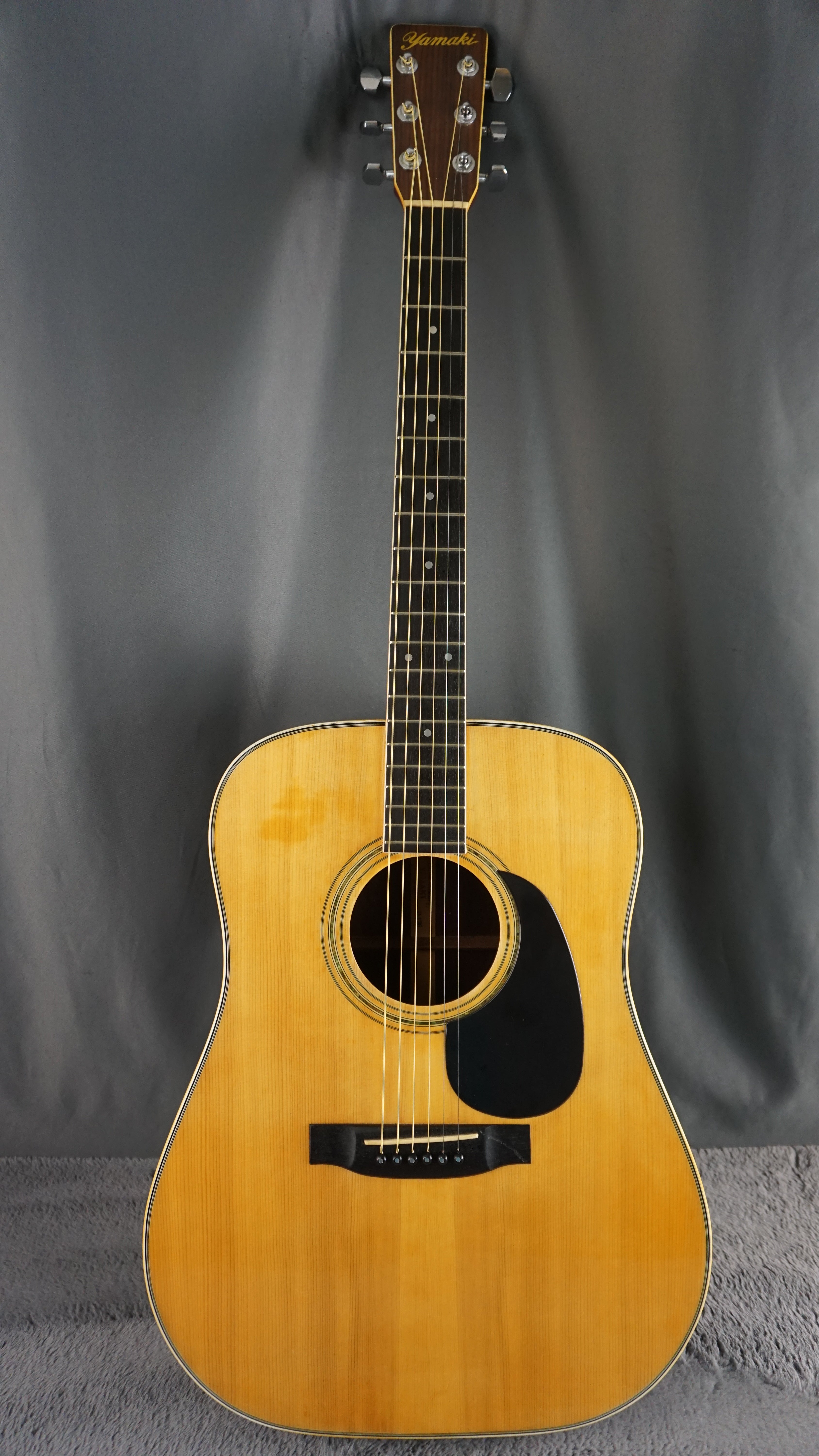Yamaki D126 Dreadnought MIJ Acoustic Guitar w/ Original Hard Case