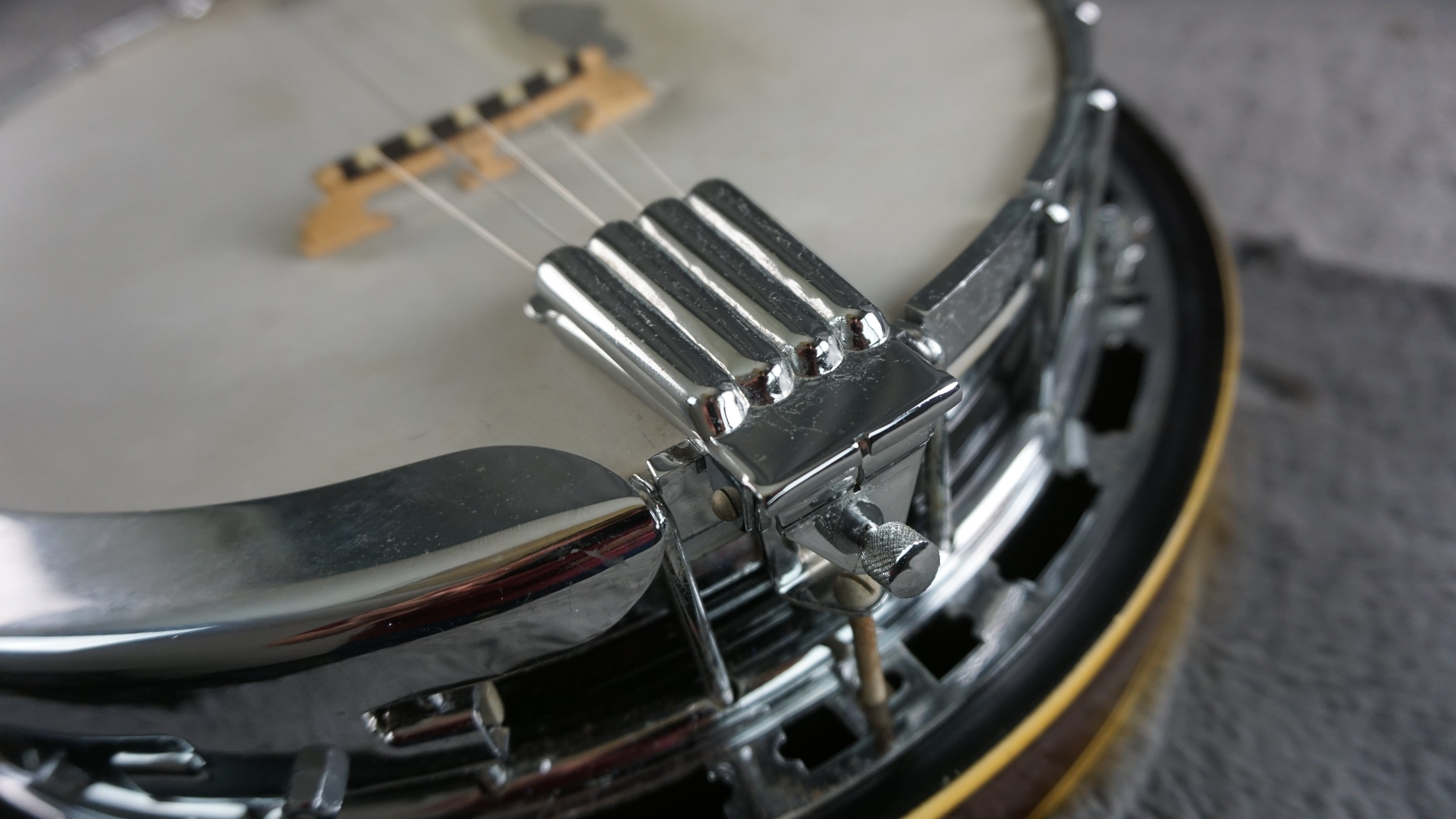 Morris 5-String Resonator Banjo w/ Hard Case
