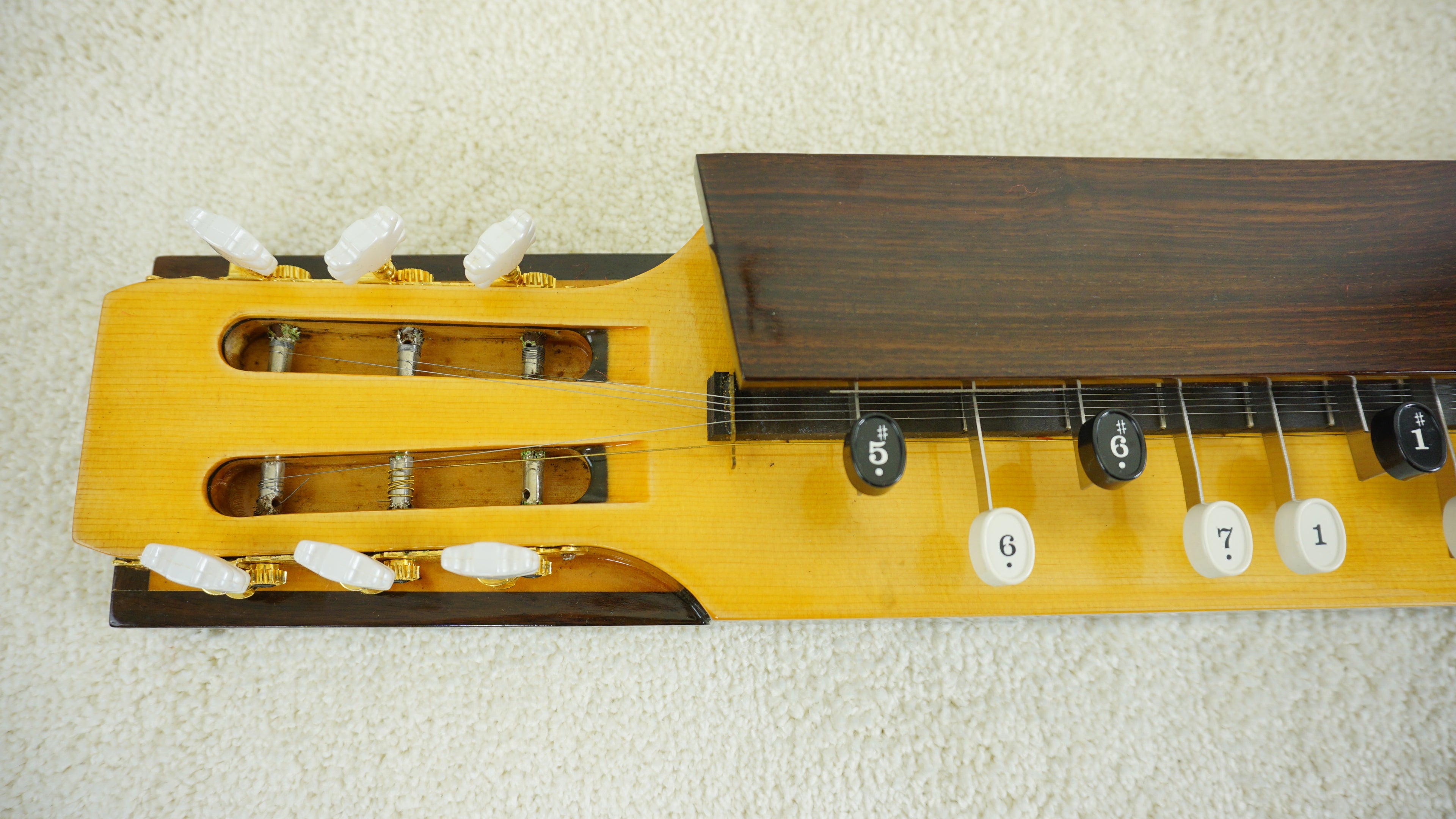 Kikuyae Harp Taishogoto Nagoya Japan Traditional Japanese String Instrument w/ Hard Case