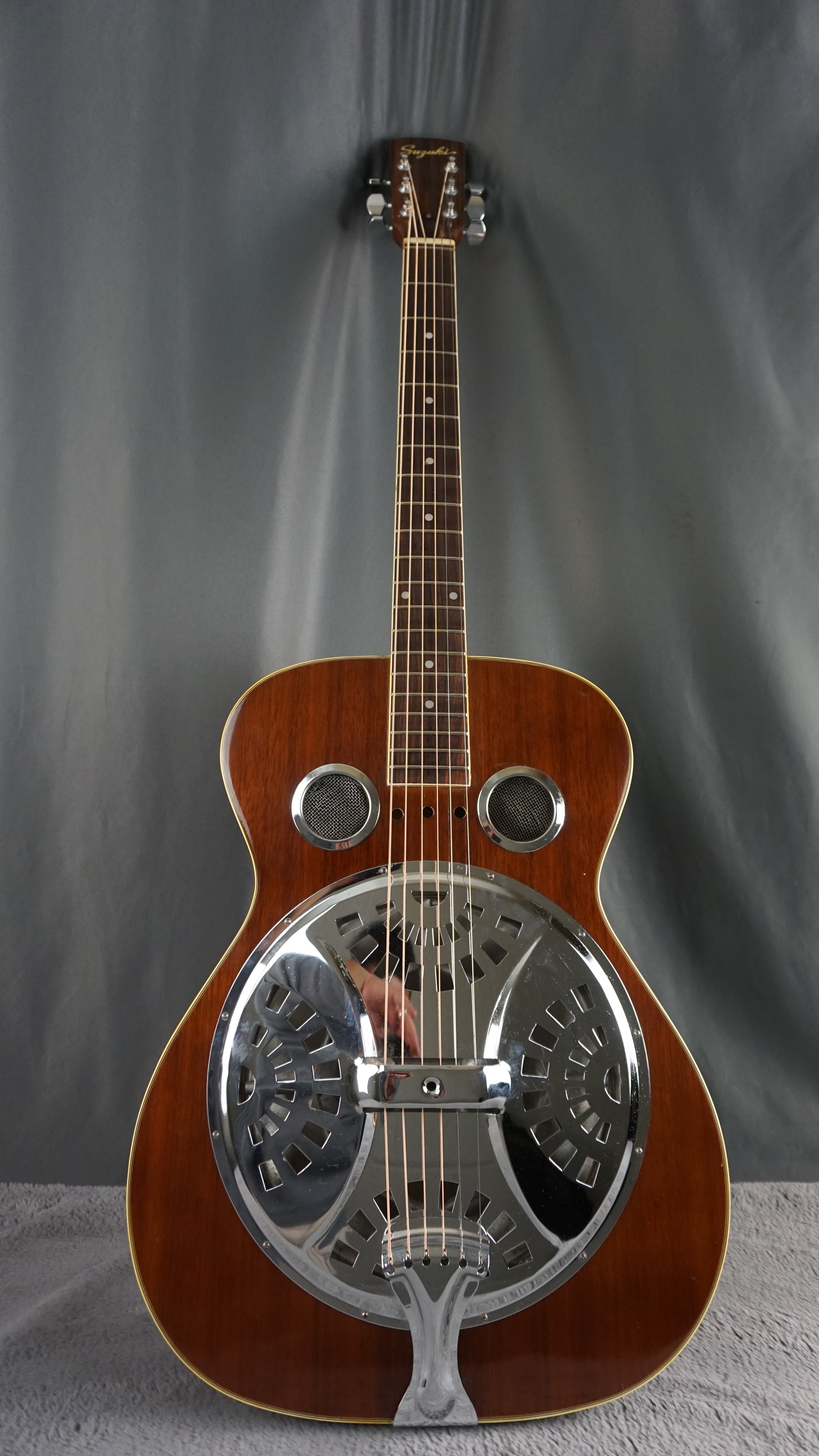 Suzuki Round Neck Resonator Style Acoustic Guitar w/ Gig Bag Japan
