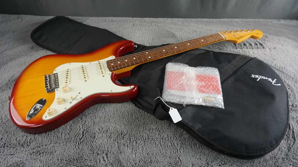 2017 Fender Japan ST62-TX 60s Stratocaster Texas Special MIJ Sunburst