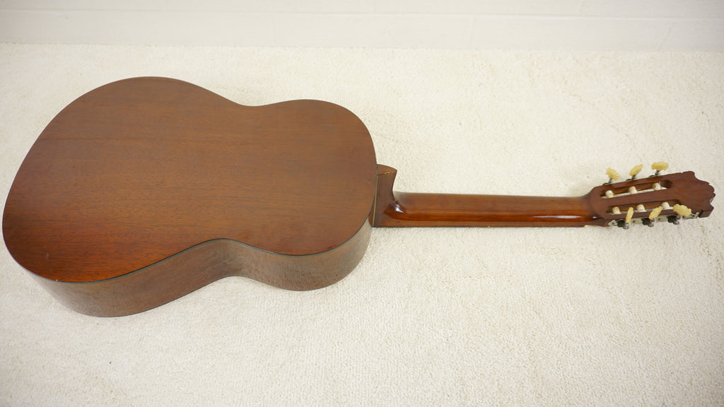 Yamaha C-150 Classical Guitar w/ Hard Case – Made in Japan