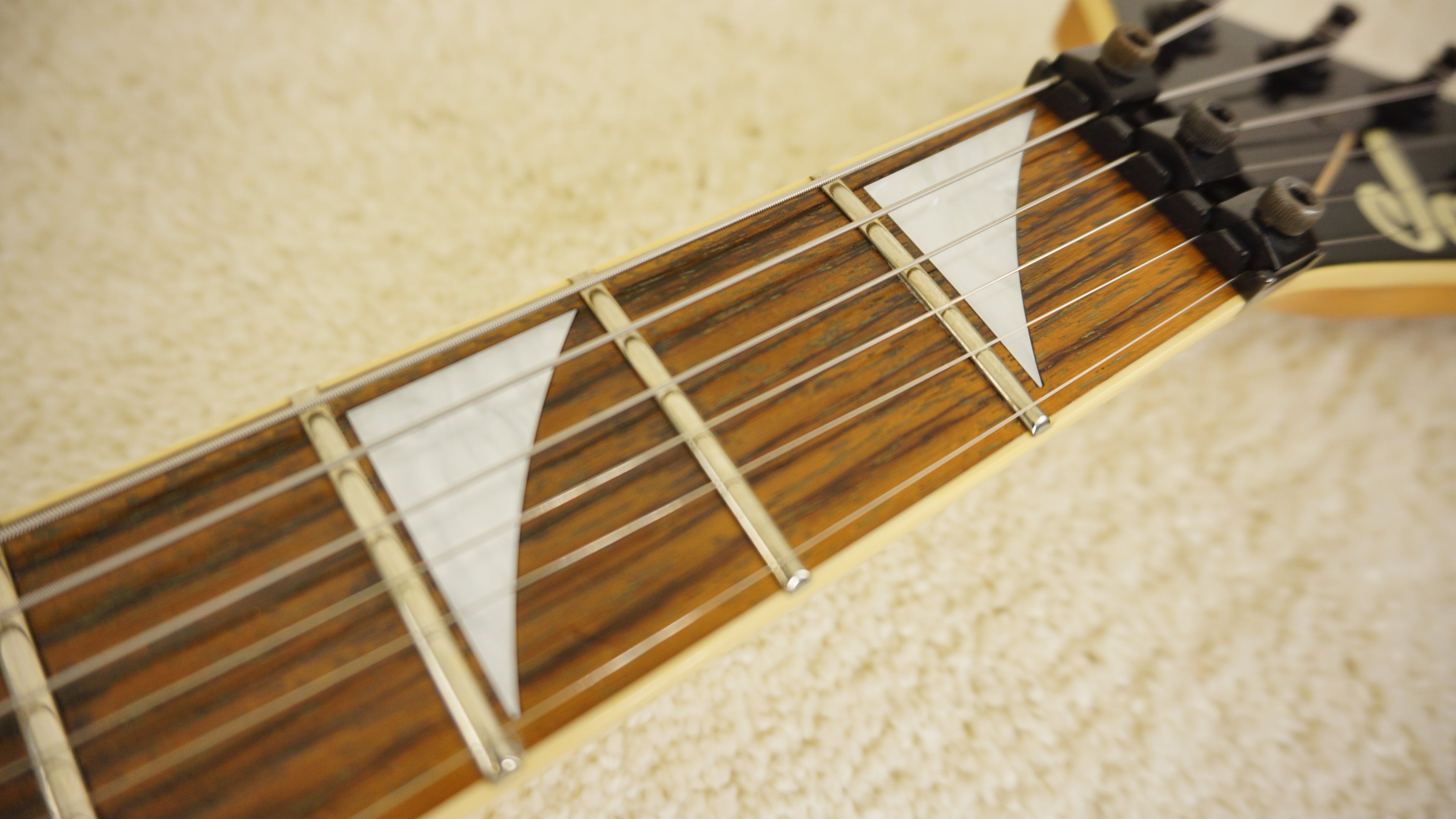 Jackson RR3 Rhoads Made in Japan Transparent Black Flame Top w/ Floyd Rose & Seymour Duncan Pickups
