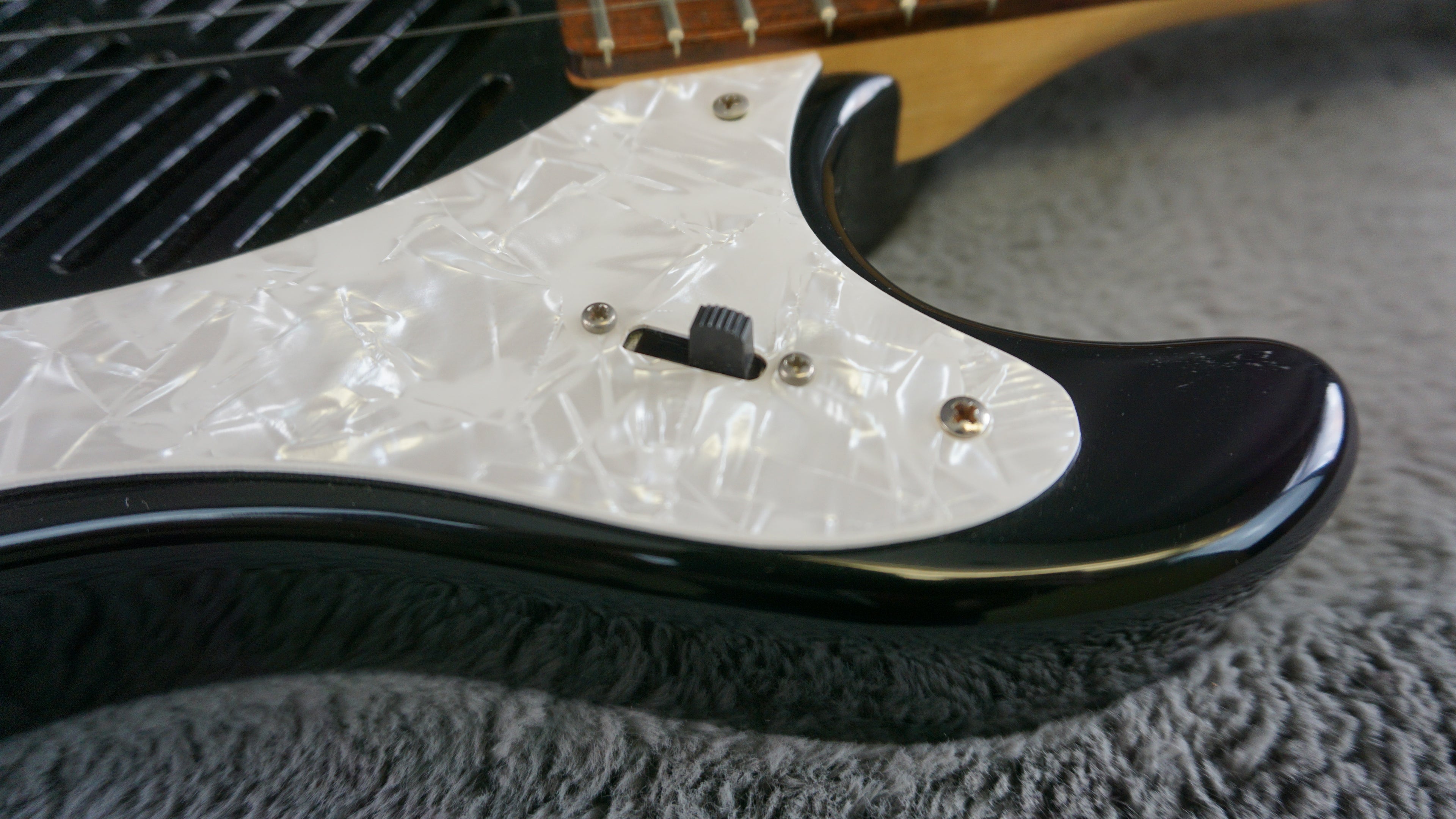 Marine Rider Mosrite Ventures Model with Built In Amp Black