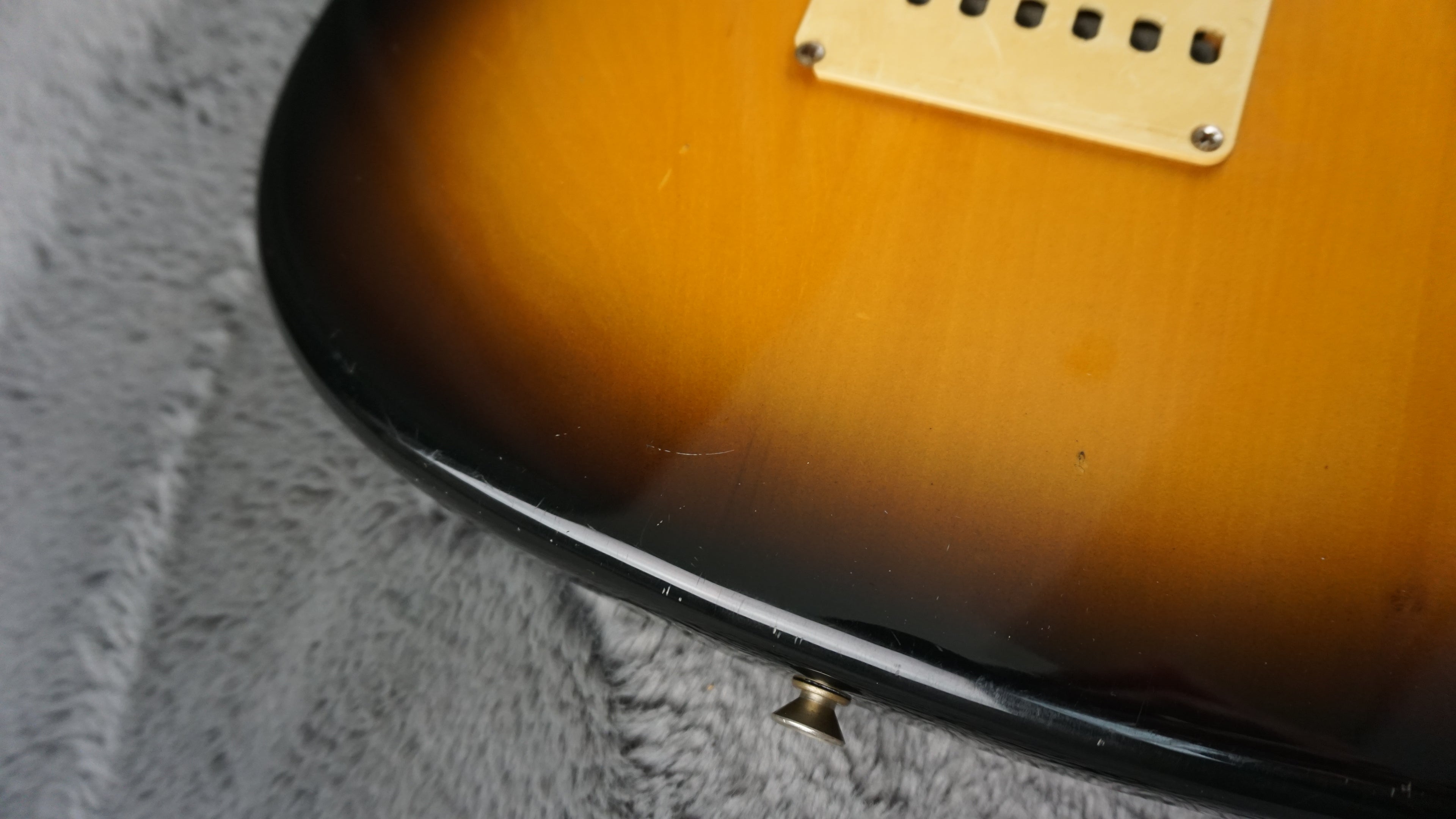 1987 MIJ Squier Stratocaster Fujigen E-Series Sunburst w/ ESP Rail Pickup & Fender Case