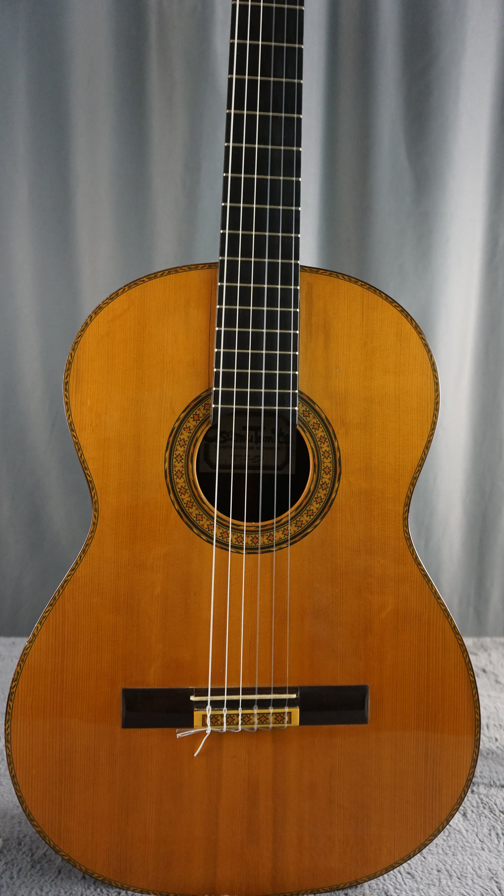 Osamu Tomita Nol. 15 1974 Japan Classical Guitar w/ Hard Case