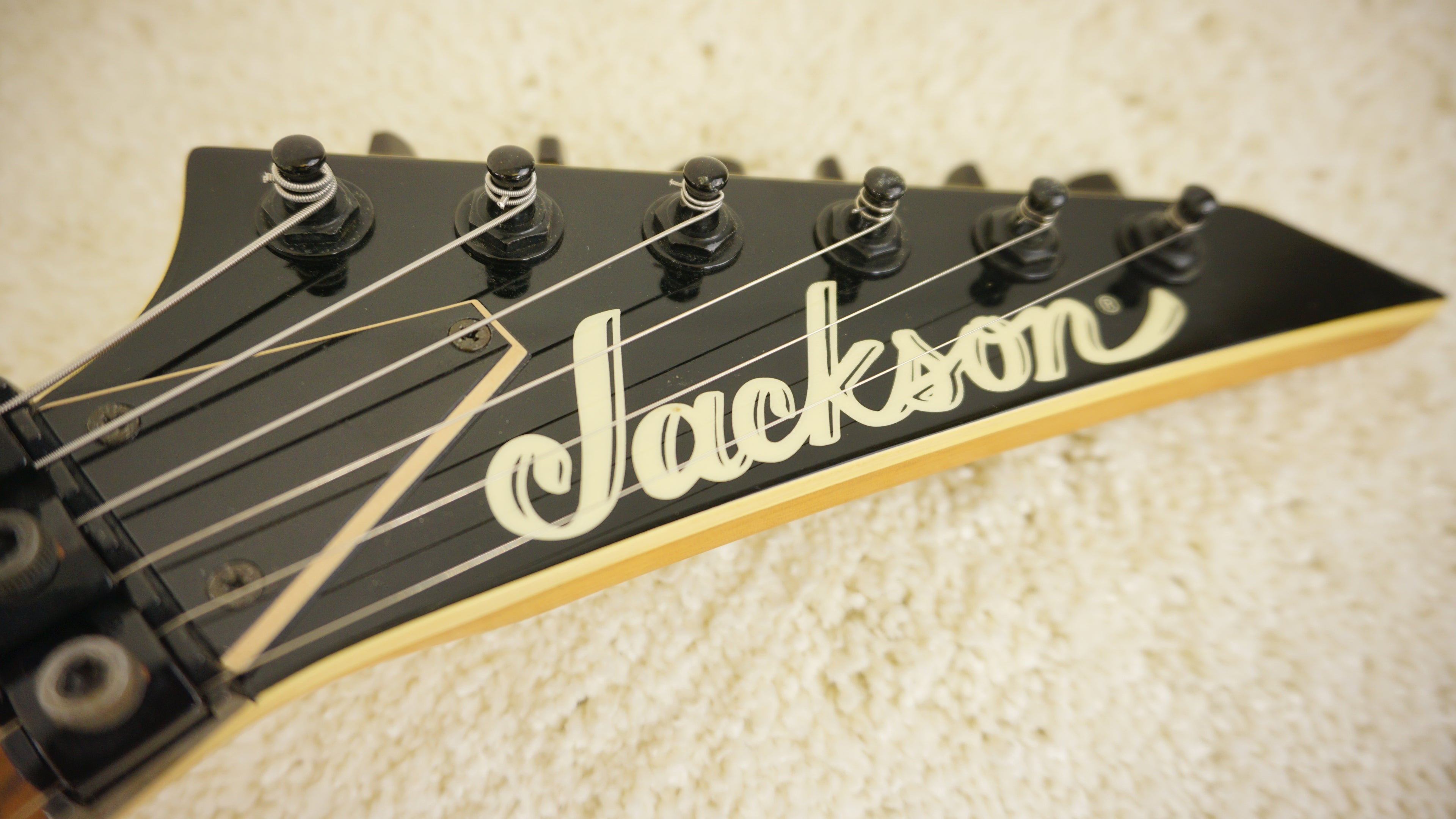 Jackson RR3 Rhoads Made in Japan Transparent Black Flame Top w/ Floyd Rose & Seymour Duncan Pickups