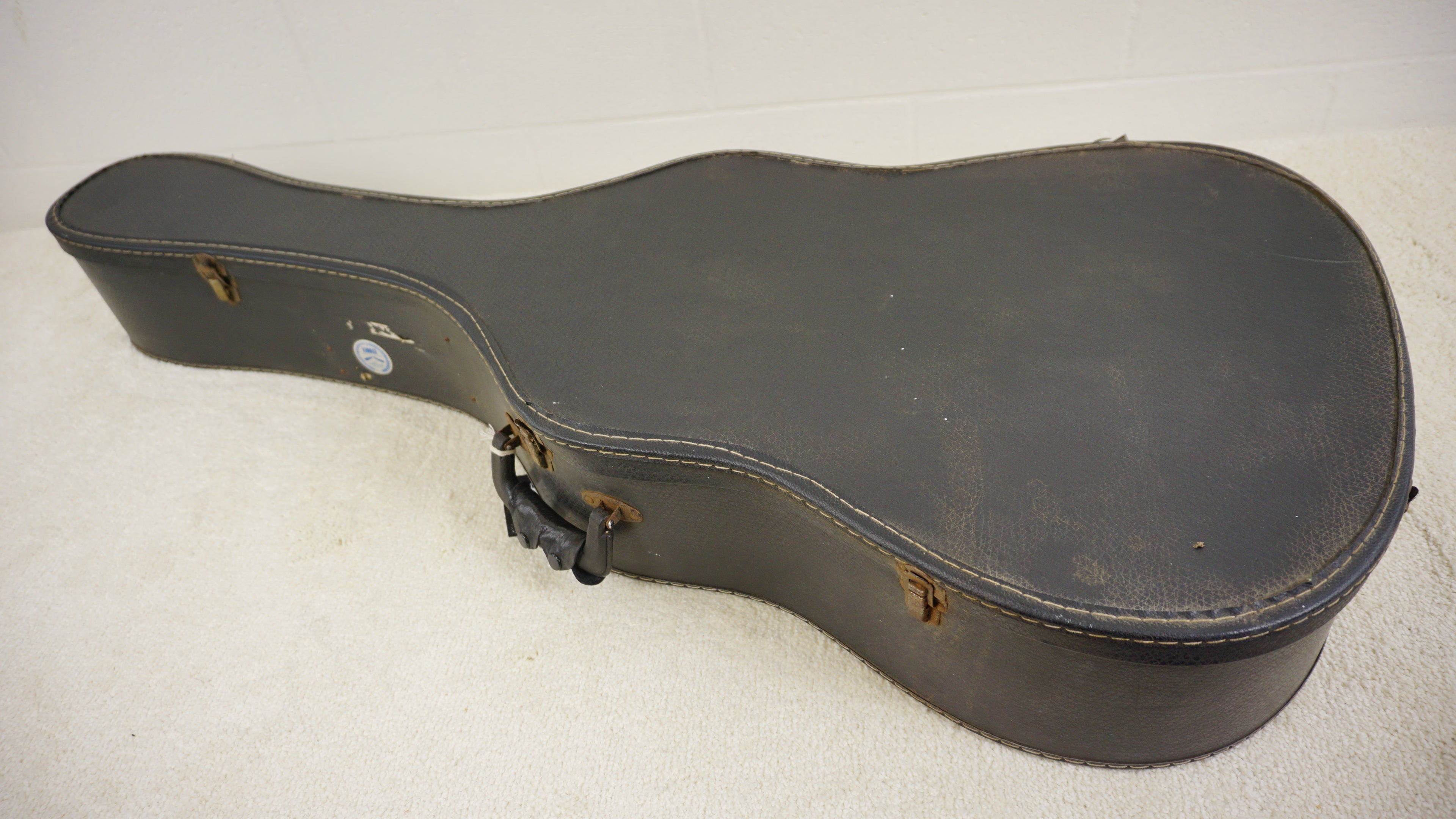 Yamaha FG-200D Dreadnought Acoustic Guitar MIJ Japan w/ Chipboard Case