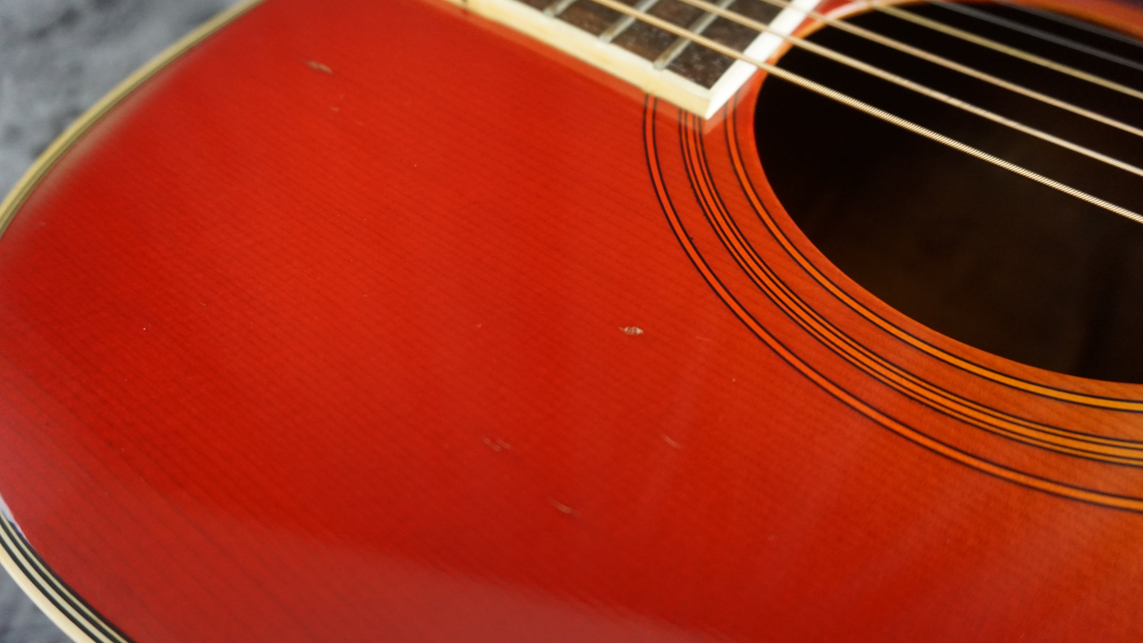 Morris MWH-03-RS MIJ Dreadnought Acoustic Guitar w/ Hard Case