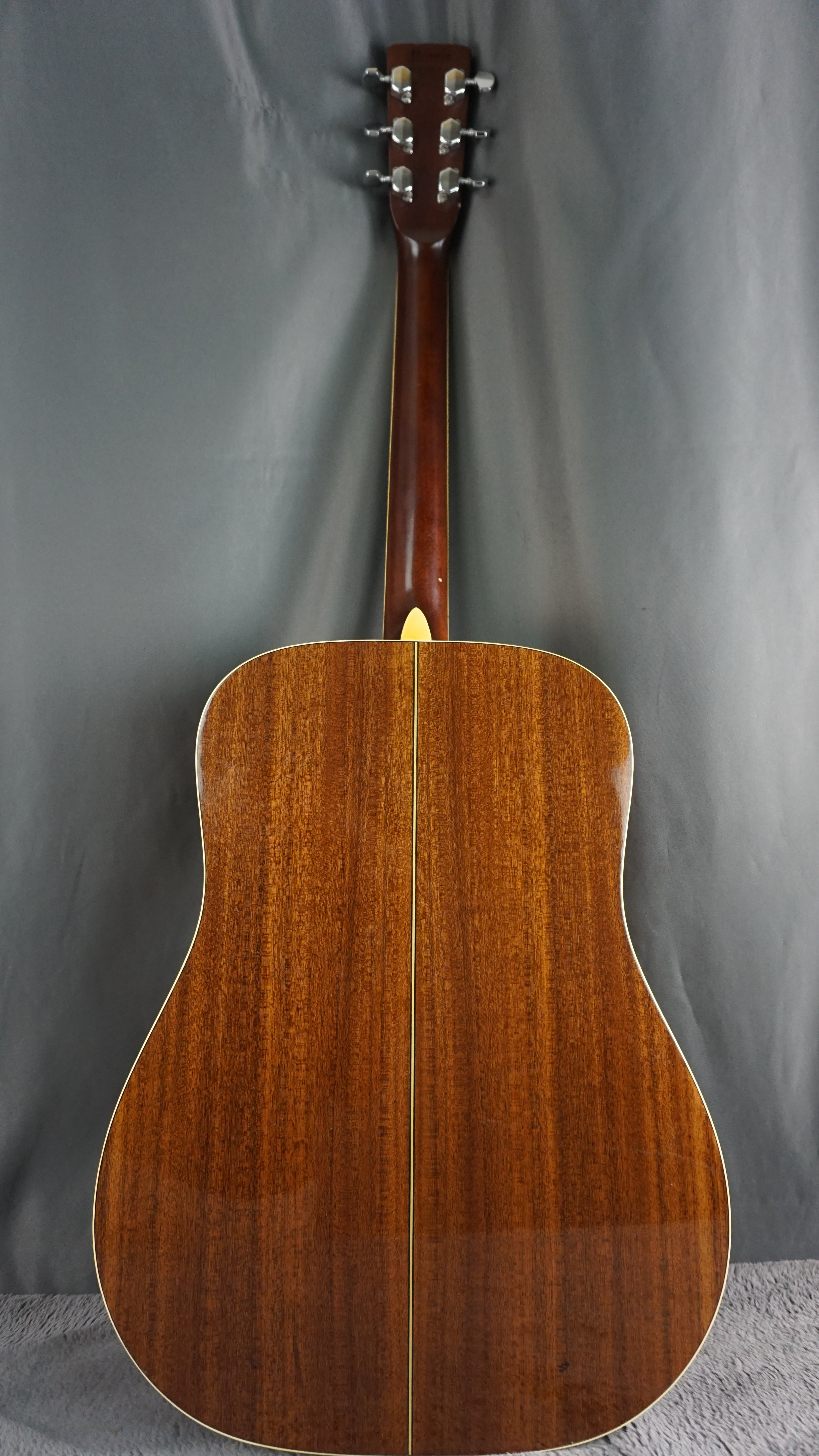 Morris MD-505 Vintage MIJ Dreadnought Acoustic Guitar w/ Hard Case