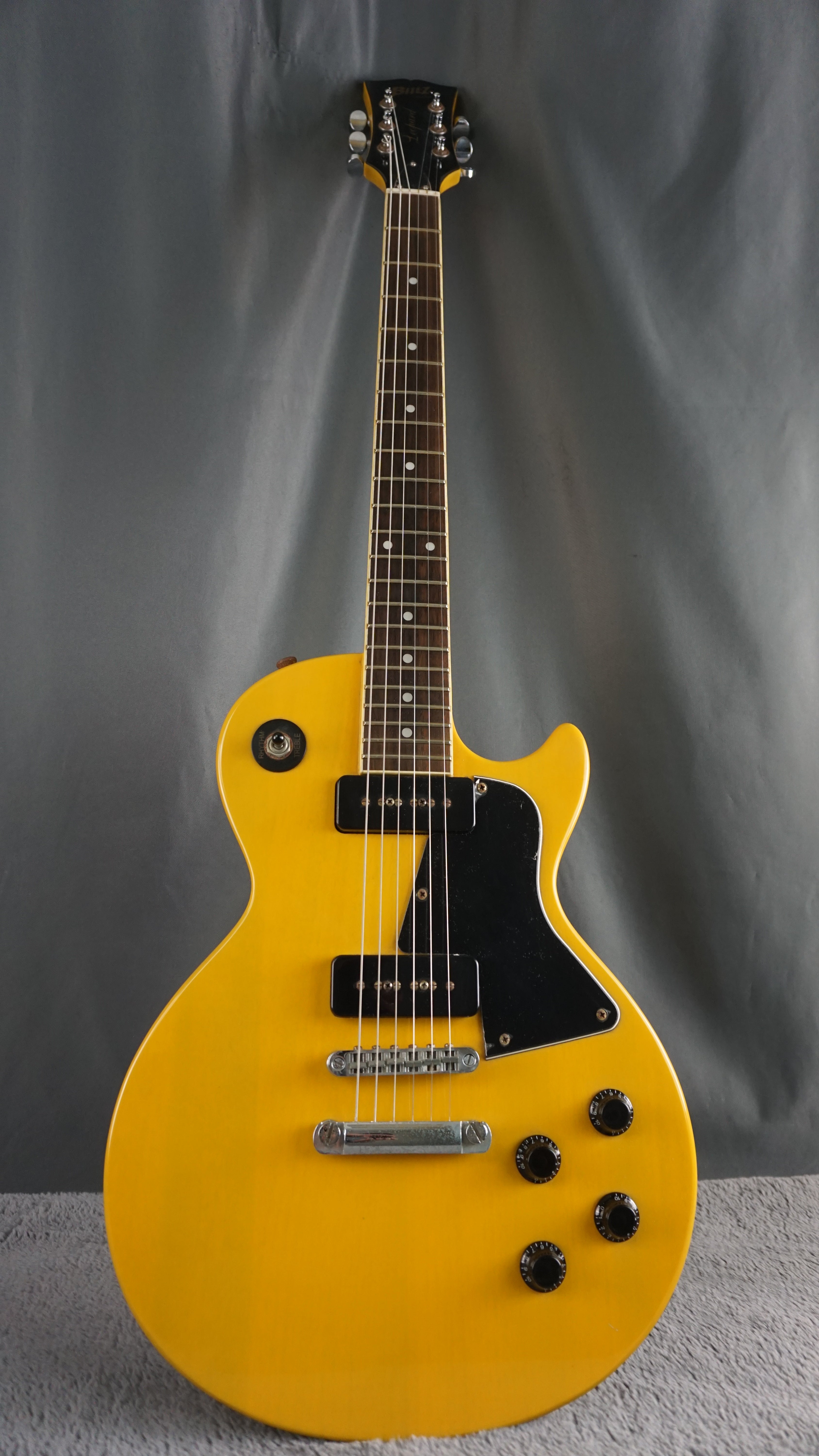 Blitz by Aria Pro II Leopard Transparent TV Yellow Single Cut P90 MIJ