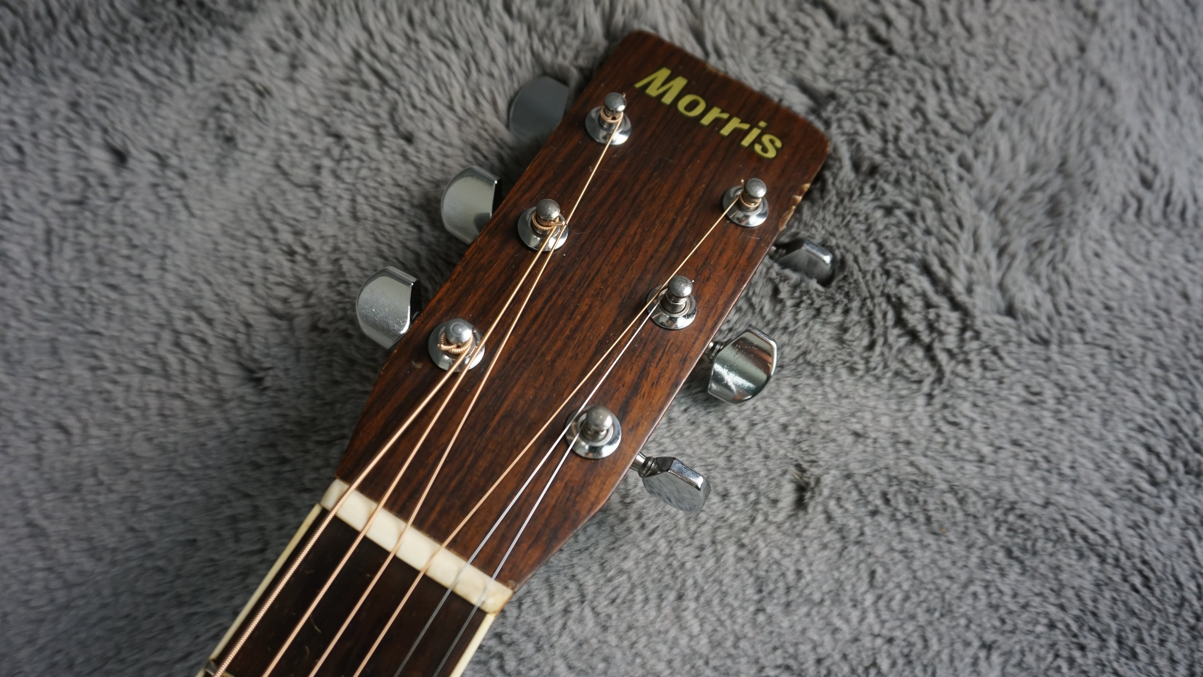 Morris MD-505 Vintage MIJ Dreadnought Acoustic Guitar w/ Hard Case