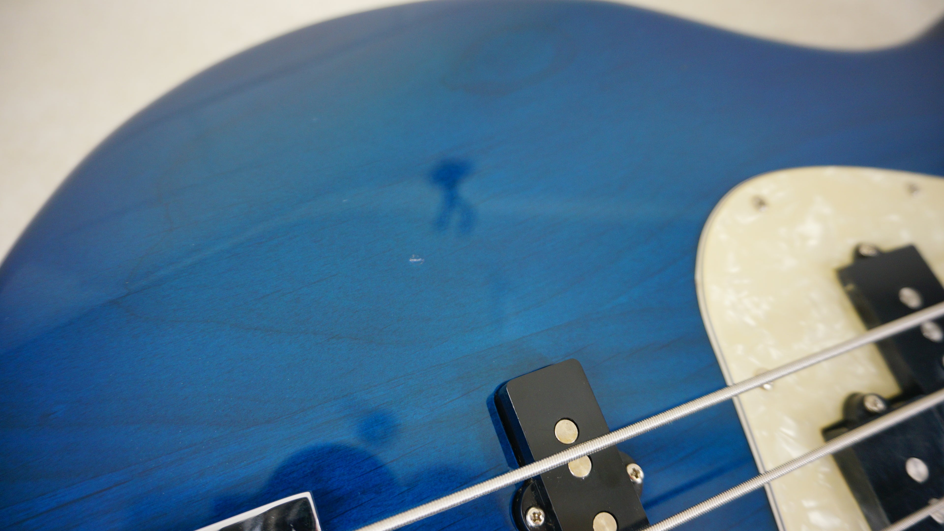 Fender Japan Jazz Bass 62 Reissue PJ Pickups - Badass Bridge - Translucent Blue - Matching Headstock