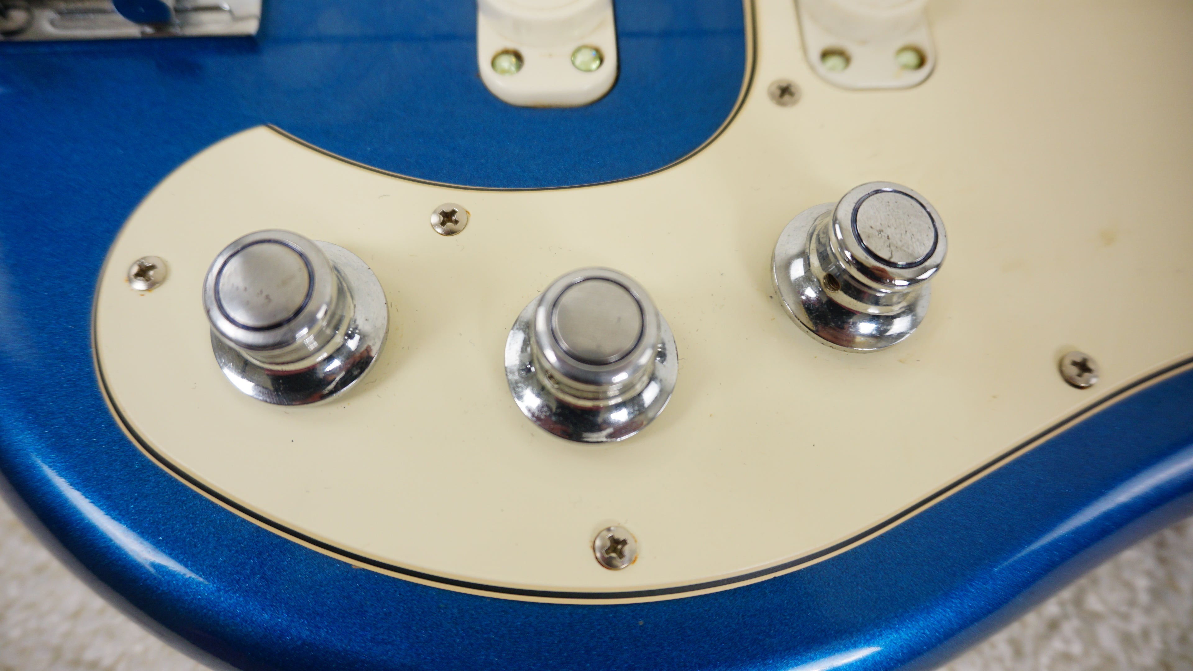 Yamaha SBV-550 - Shelby Blue Japan Bass Guitar