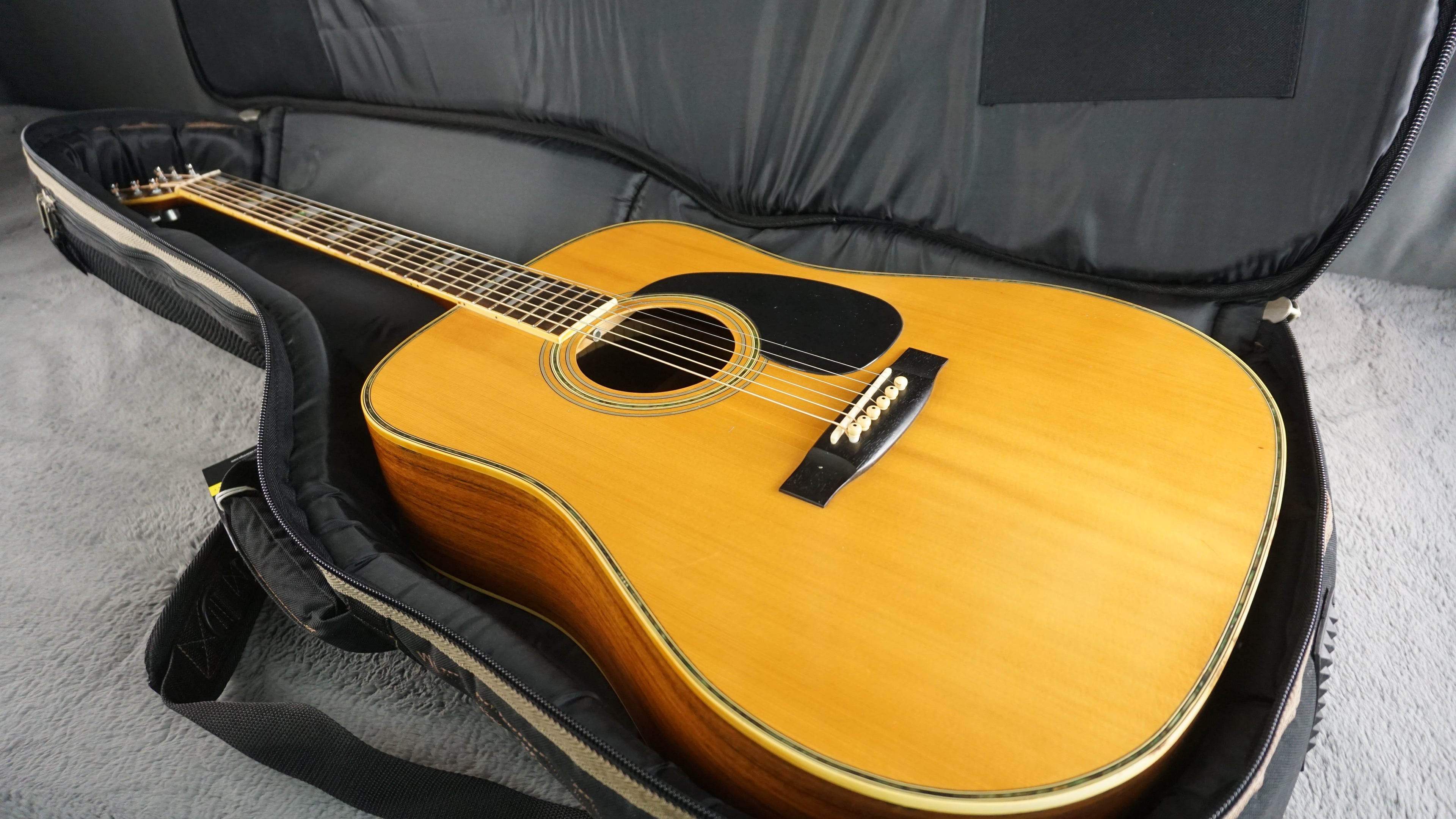 Pro Martin W-250 Vintage MIJ Dreadnought Acoustic Guitar w/ Gig Bag