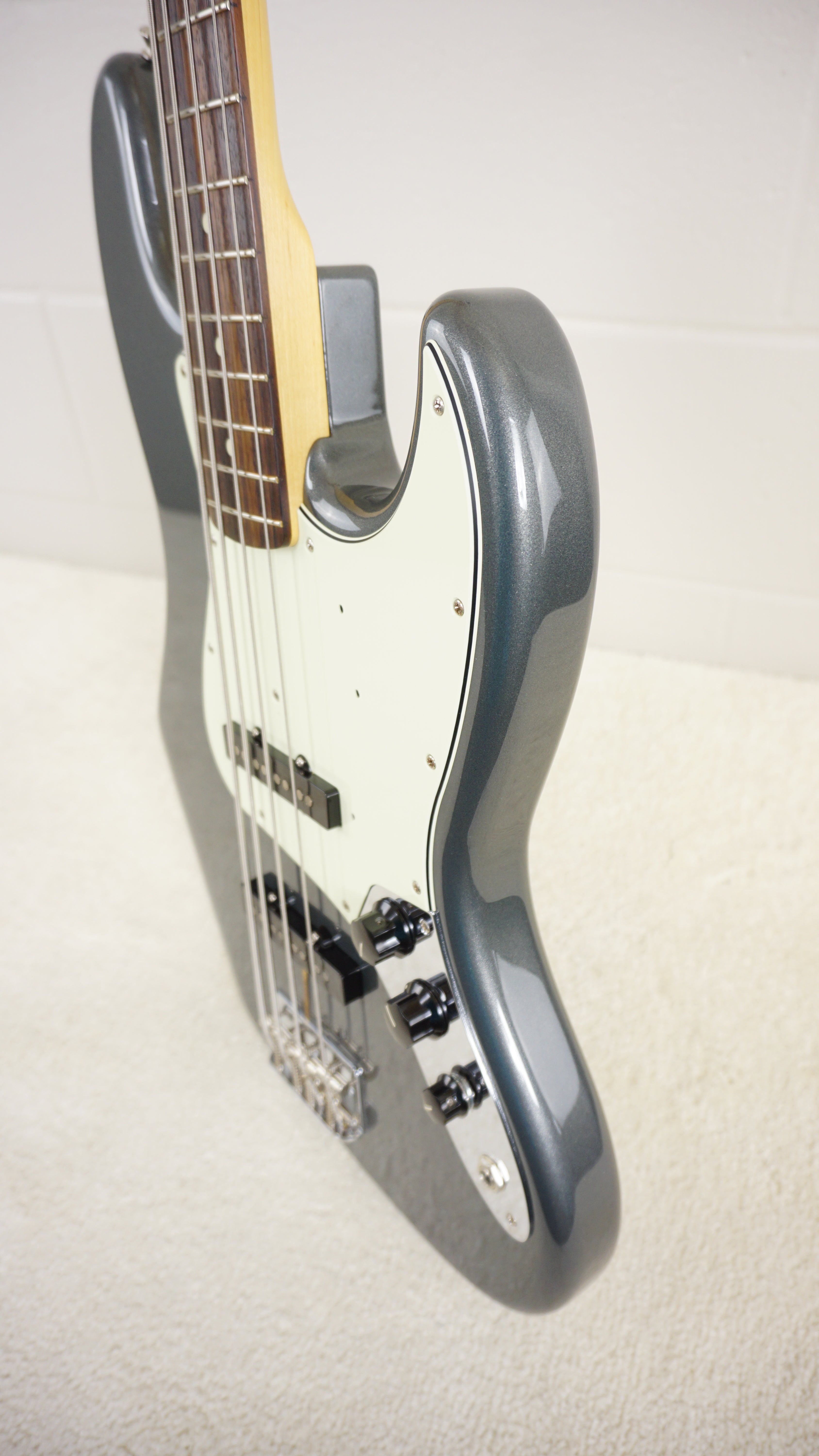Fender Japan Hybrid 60s Jazz Bass 2019 - Charcoal Frost Metallic